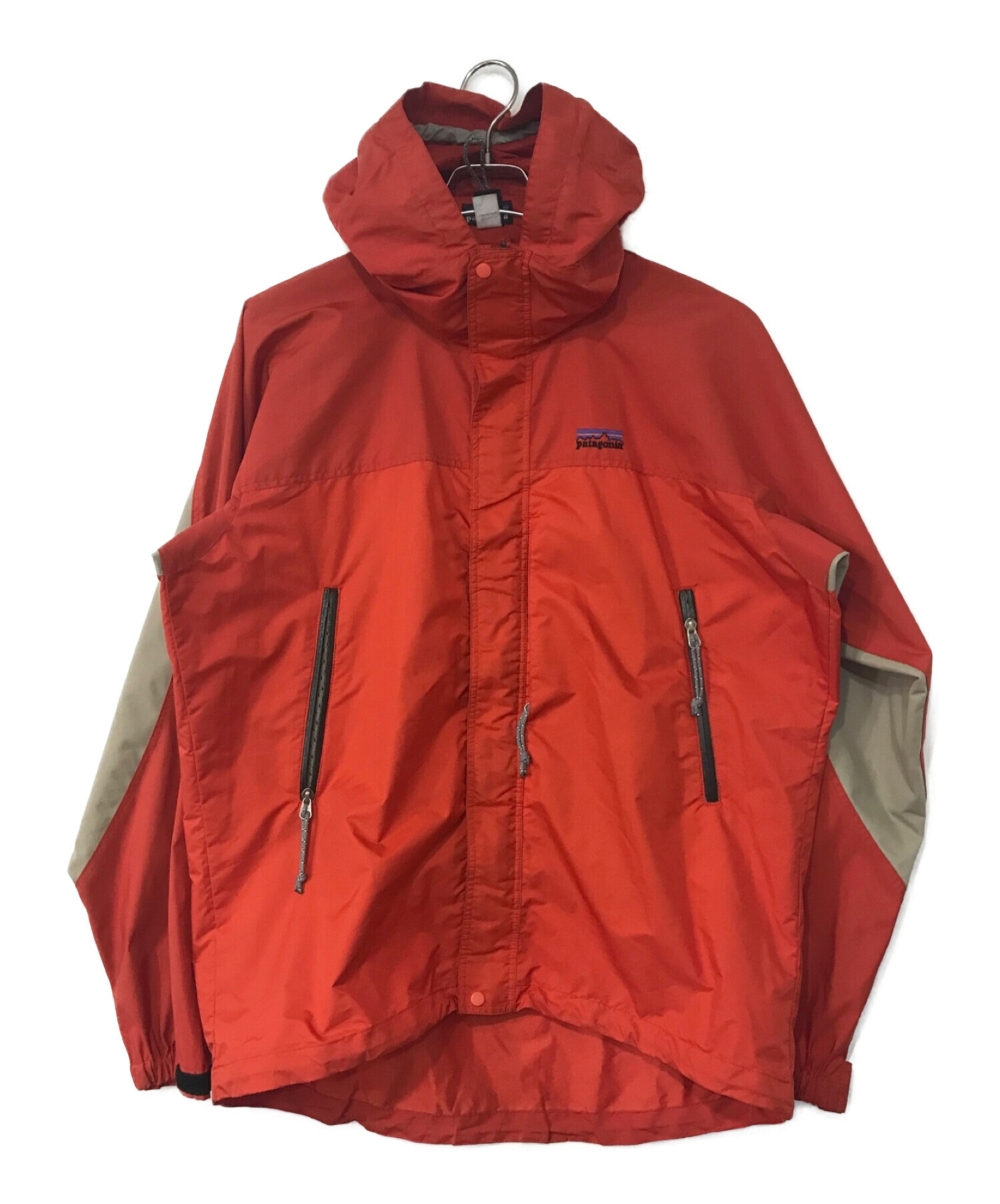Patagonia (パタゴニア) エッセンシャルジャケット レッド サイズ:M