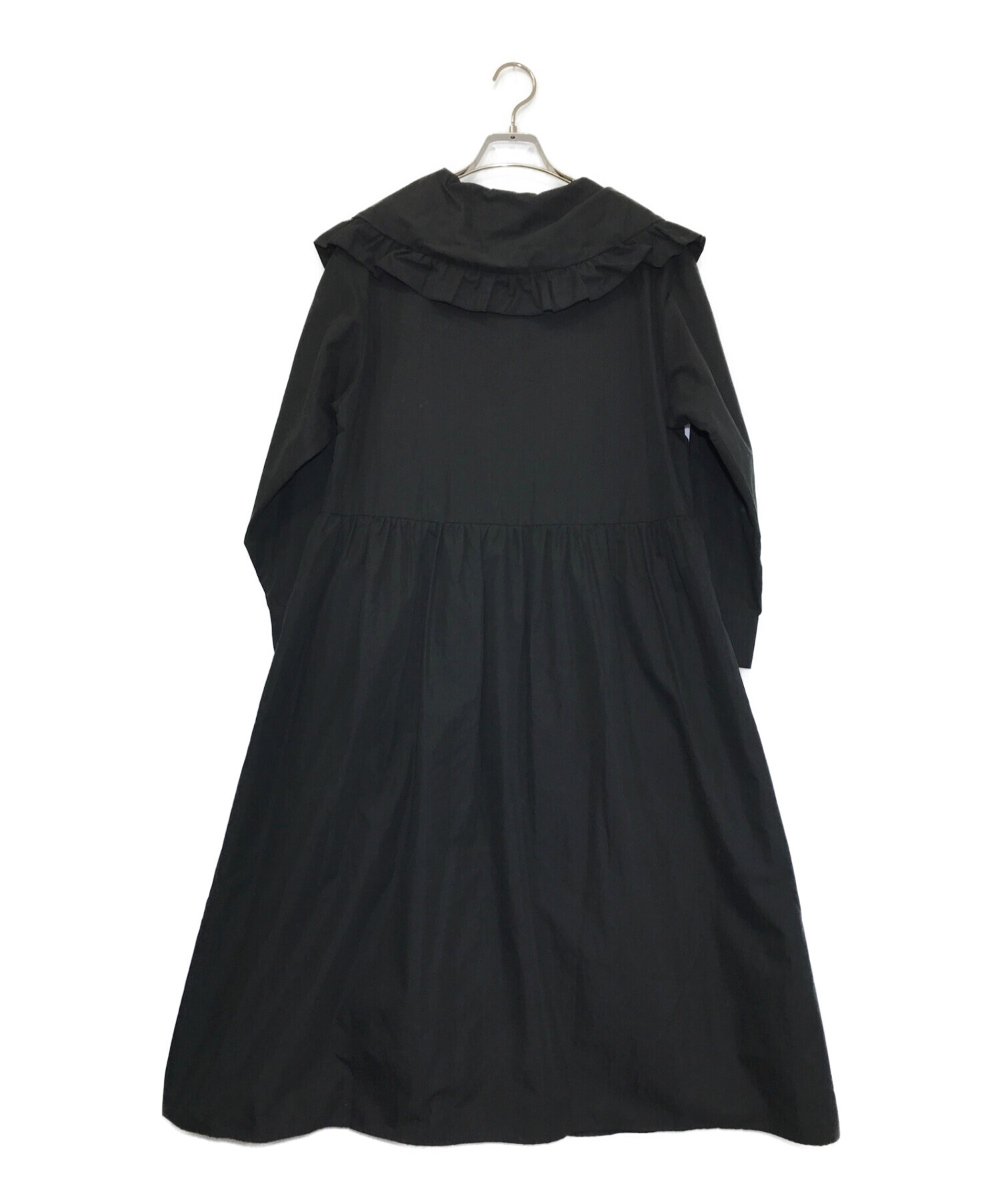 アンミヌ フリル襟シャツドレス ブラック-
