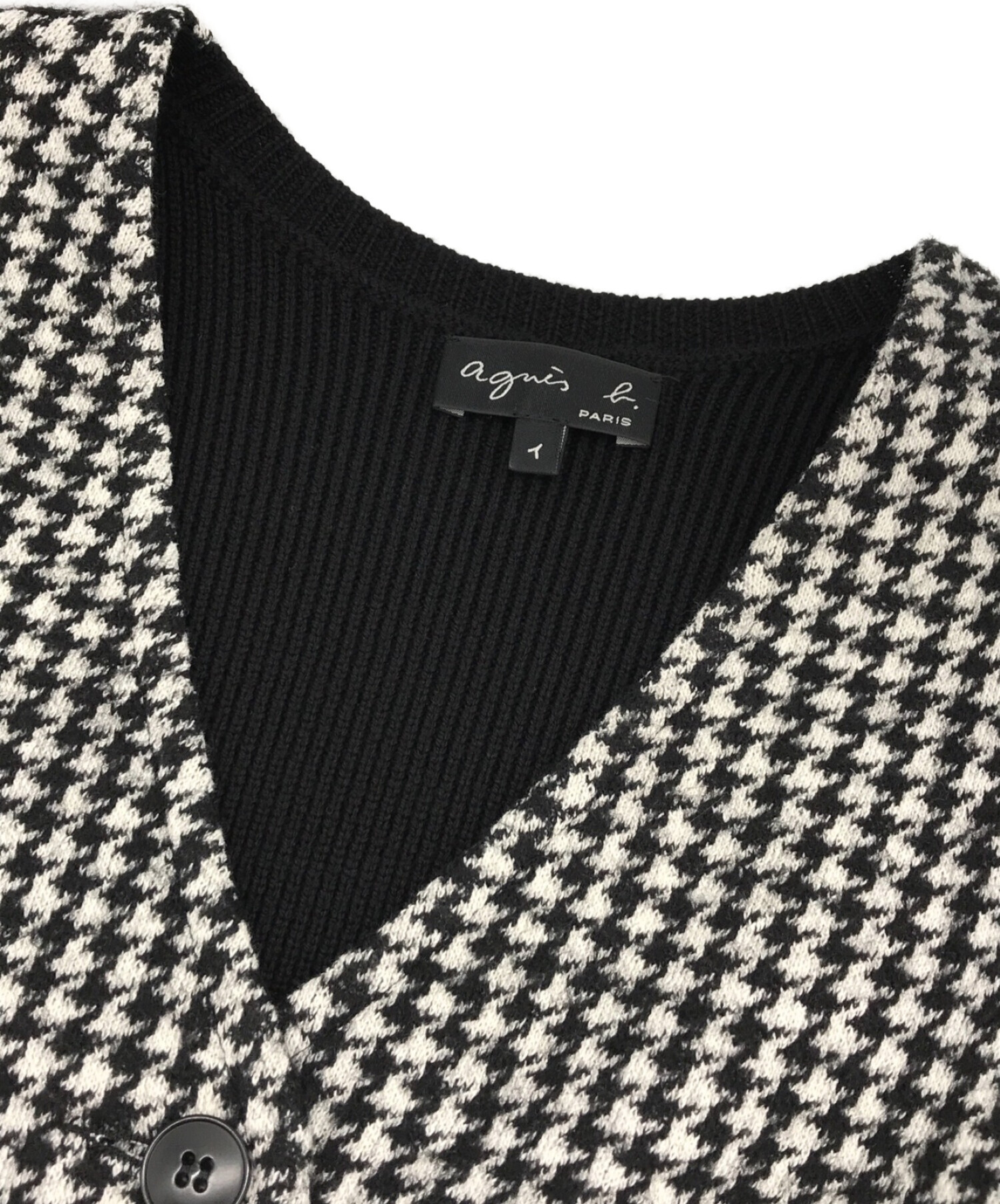 agnes b (アニエスベー) ワンポイントロゴ刺繍ノーカラージャケット ブラック サイズ:1