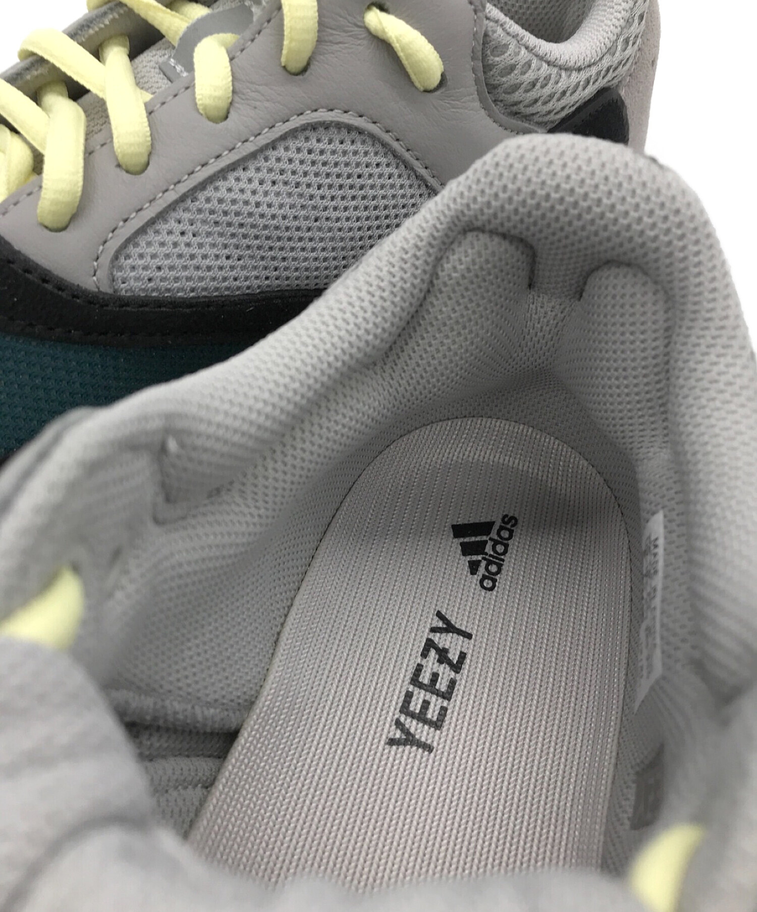 adidas (アディダス) YeezyBoost700 Wave Runner Solid Grey グレー サイズ:26cm
