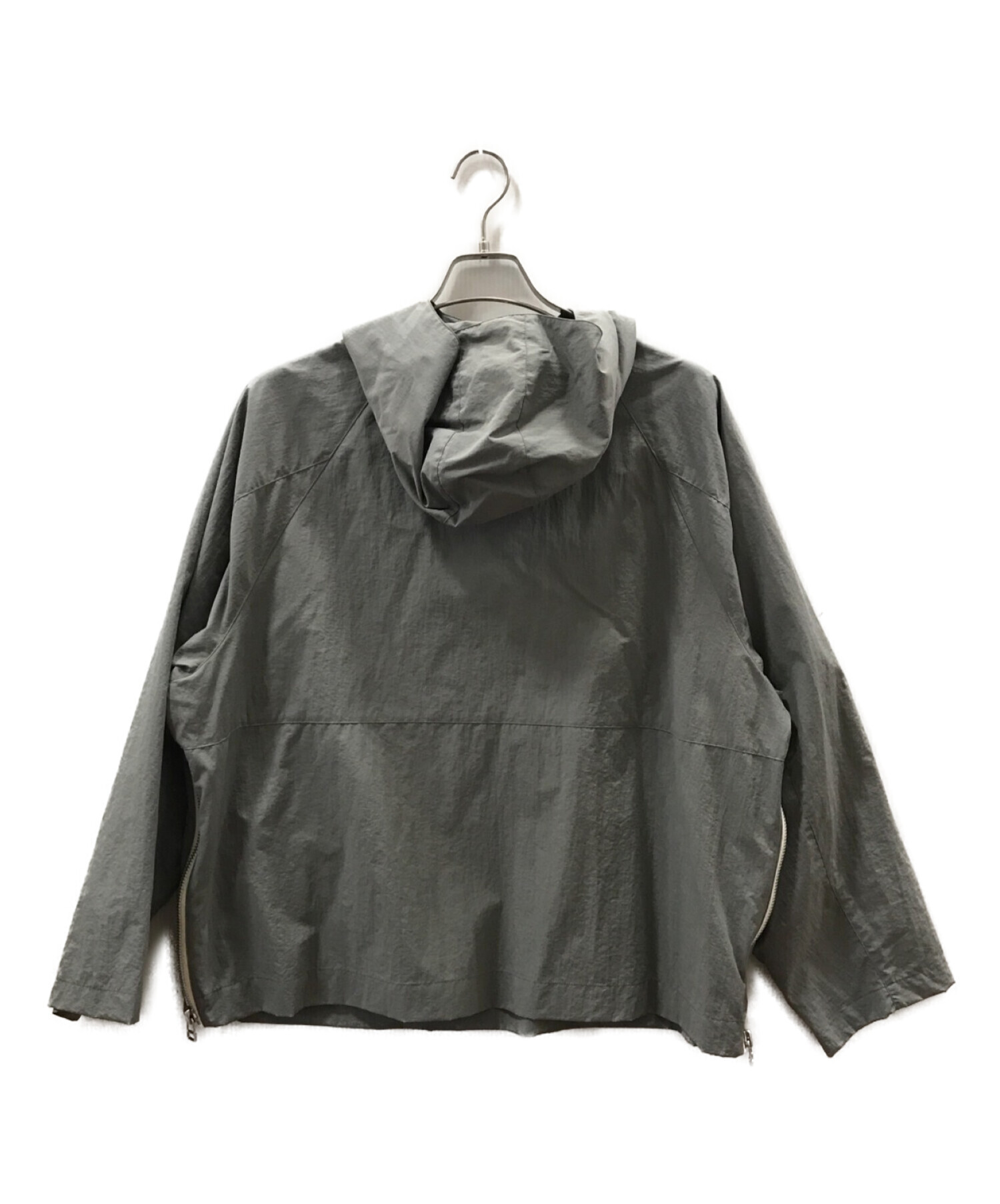 My Beautiful Landlet (マイビューティフルランドレット) NYLON DYED TAFFETA ANORAK HOODIE グレー  未使用品