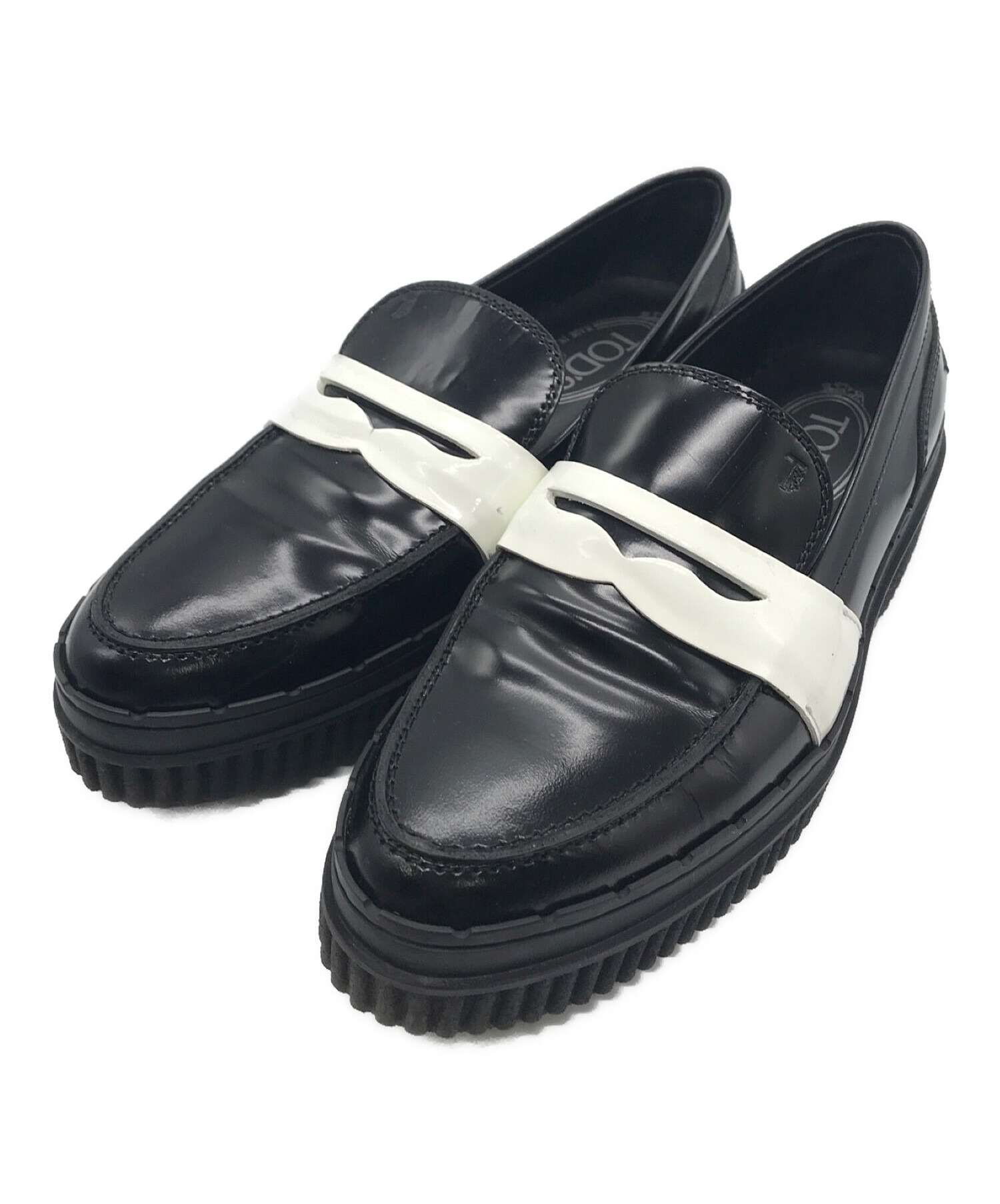 【在庫新作】Tod’s ブラックペニーローファー 靴
