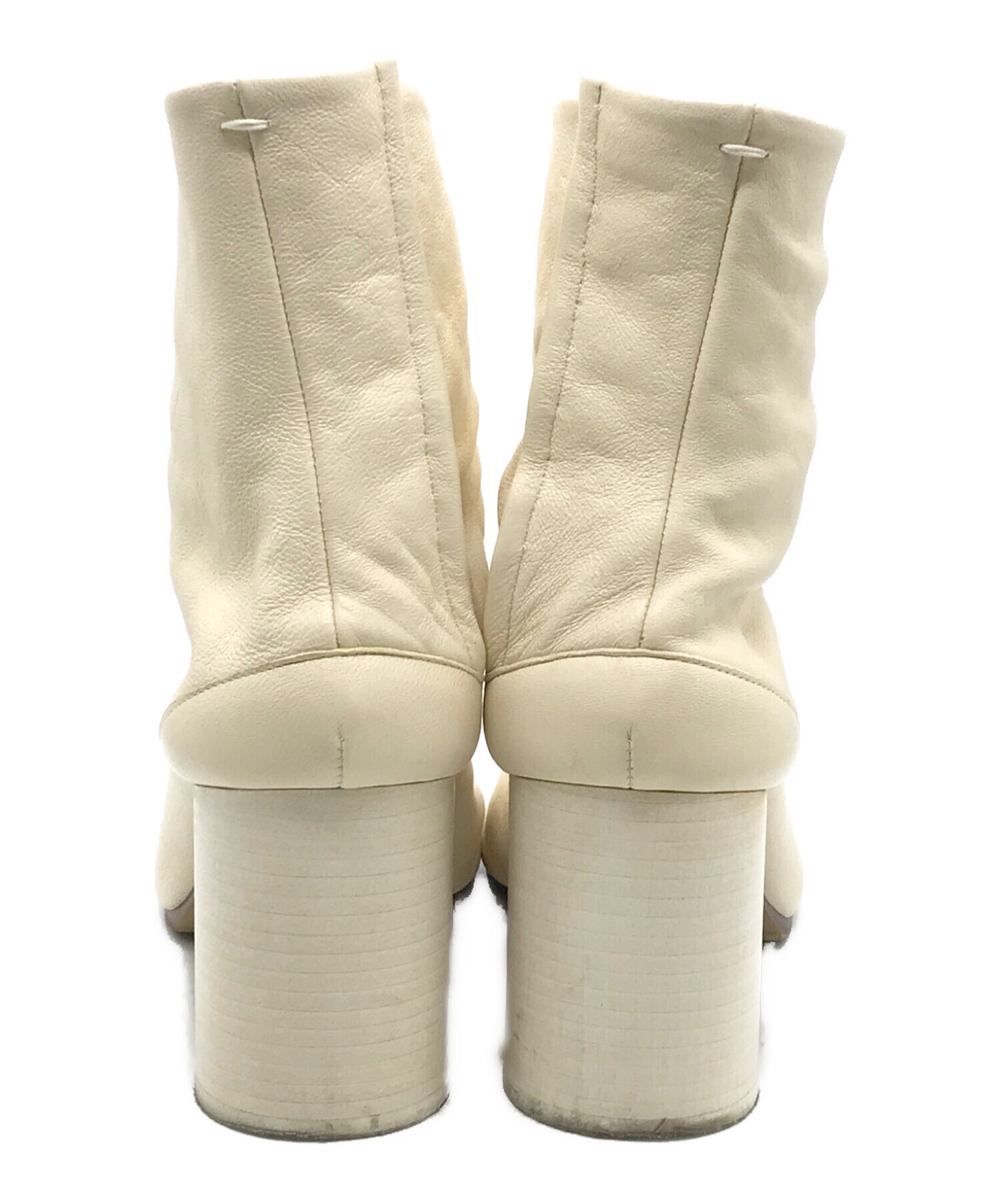 中古・古着通販】Maison Margiela (メゾンマルジェラ) Tabi アンクルブーツ ベージュ サイズ:38｜ブランド・古着通販  トレファク公式【TREFAC FASHION】スマホサイト