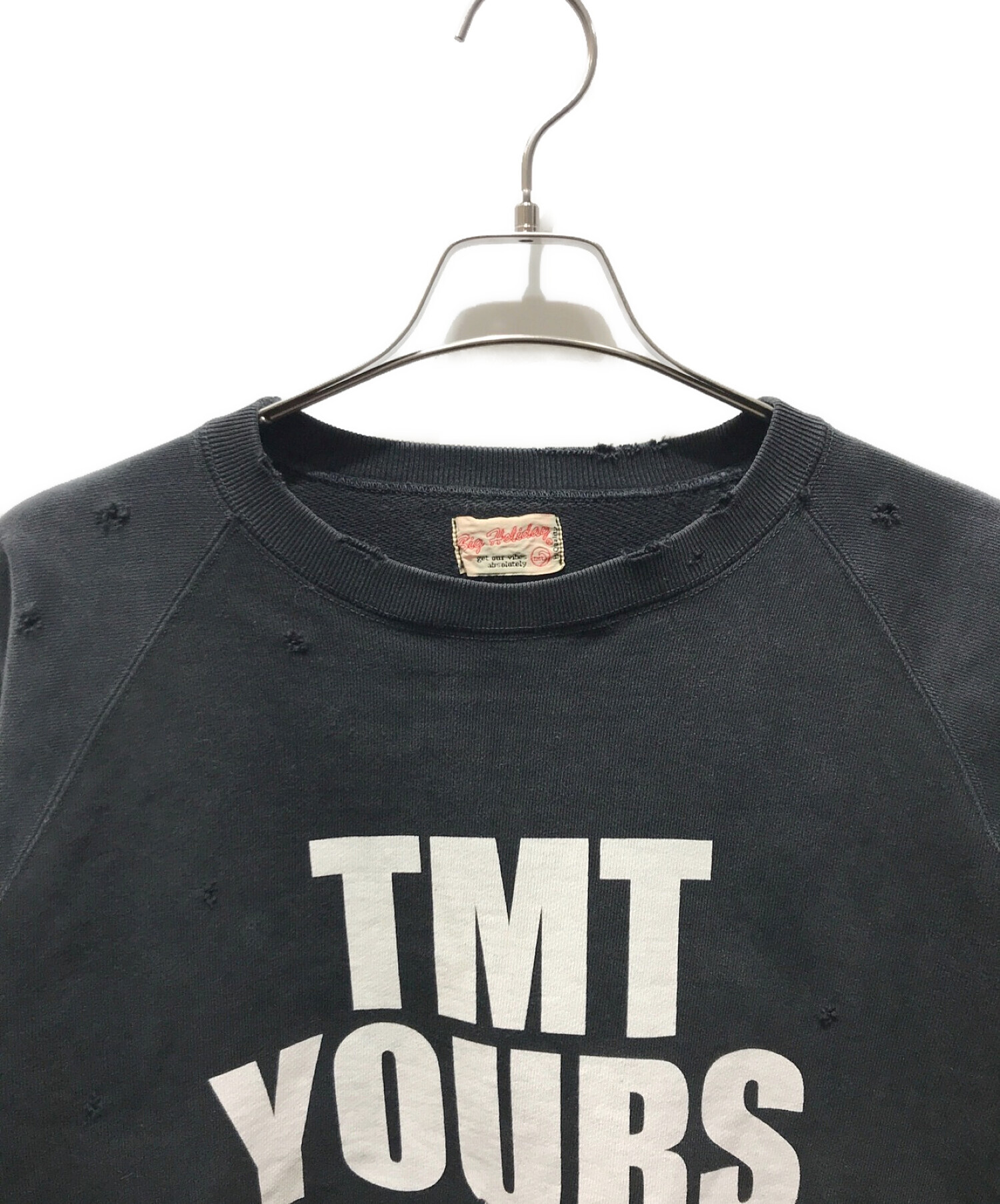 TMT (ティーエムティー) ダメージ加工ロゴスウェット　big holiday ブラック サイズ:M