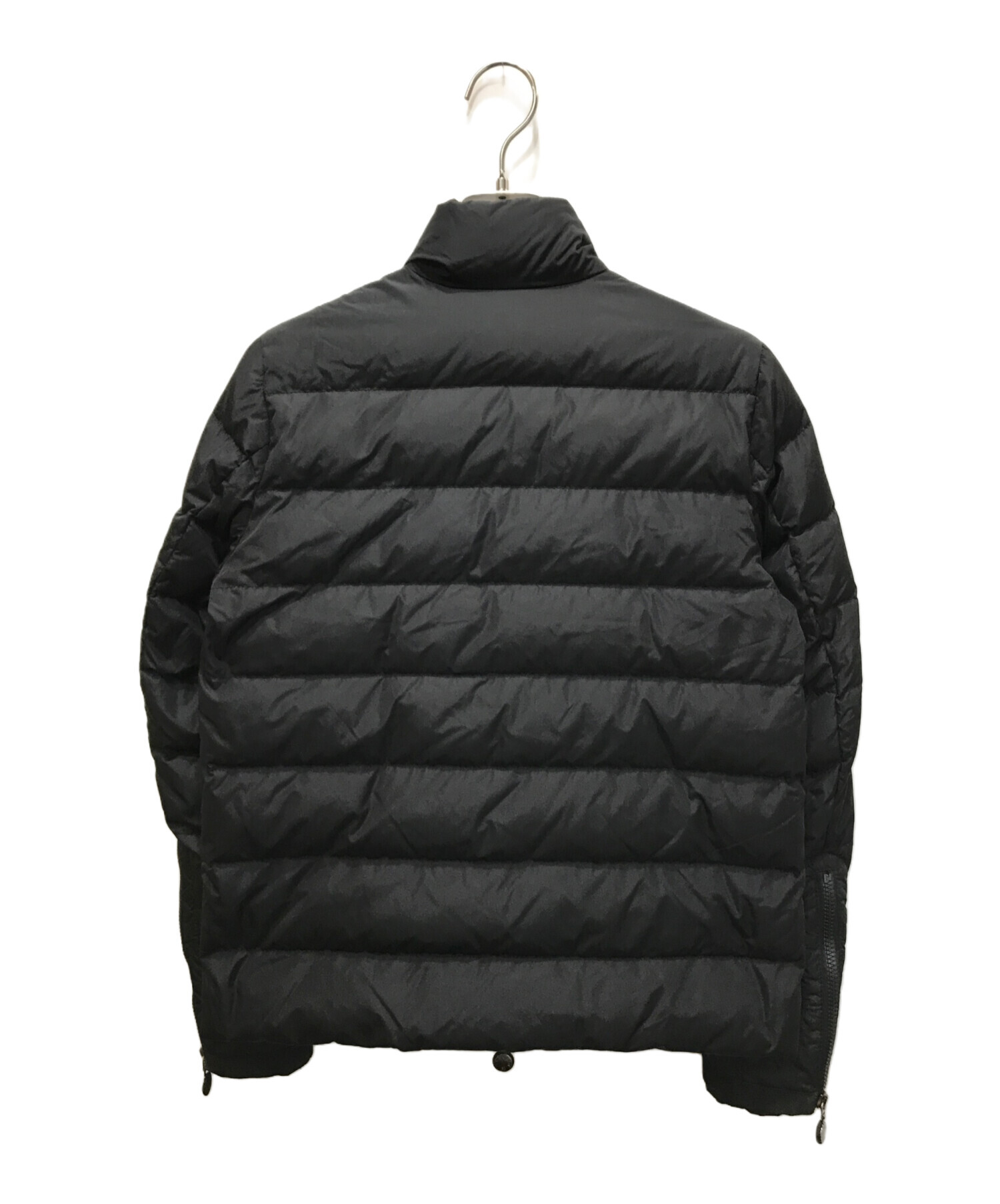 モンクレール sacai ストア 中古