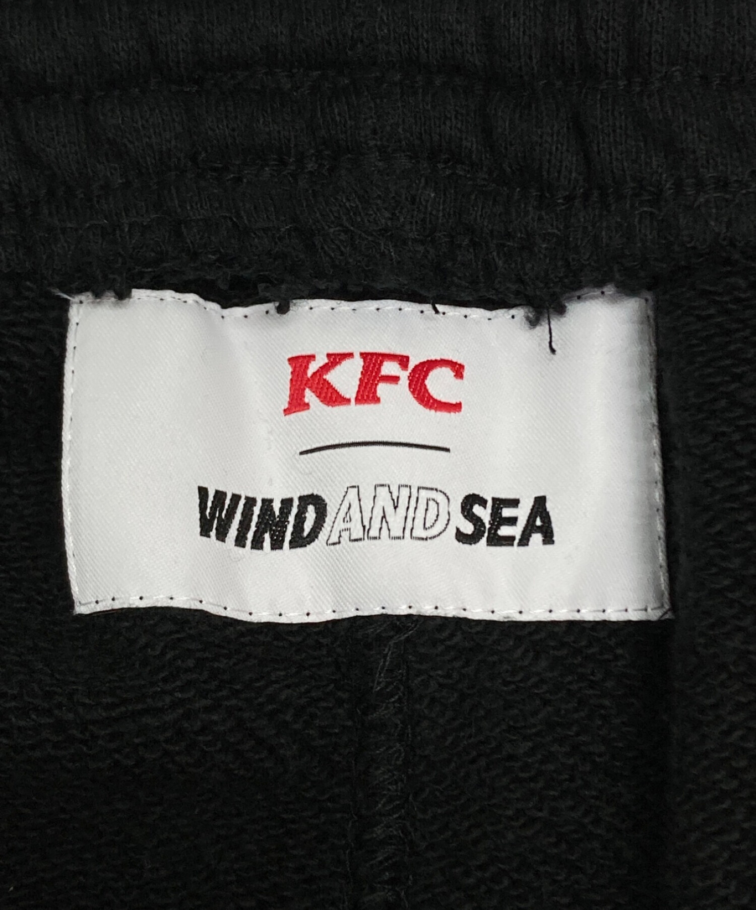 中古・古着通販】WIND AND SEA (ウィンダンシー) KFC (ケンタッキー・フライド・チキン) ハーフスウェットパンツ ブラック  サイズ:SIZE L｜ブランド・古着通販 トレファク公式【TREFAC FASHION】スマホサイト