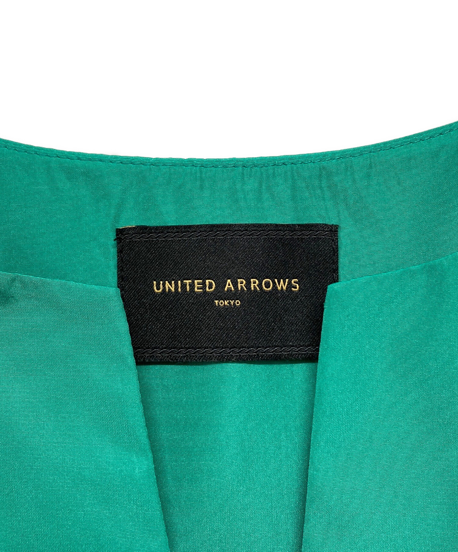 UNITED ARROWS TOKYO (ユナイテッドアローズトウキョウ) サテンティアードワンピース グリーン サイズ:SIZE 38