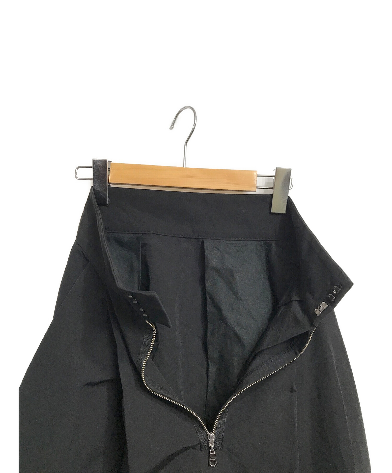 HARDY NOIR (アルディーノアール) クロスタックフレアスカート ブラック サイズ:36