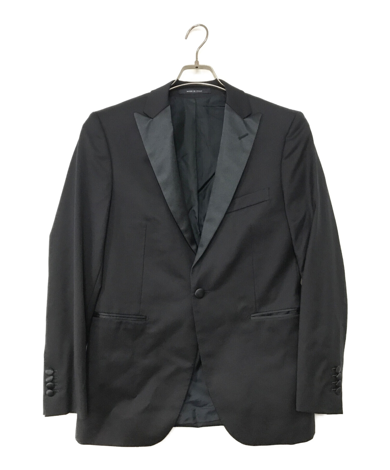 SALE定番人気タリアトーレ　スーツ　セットアップ　46サイズ スーツ