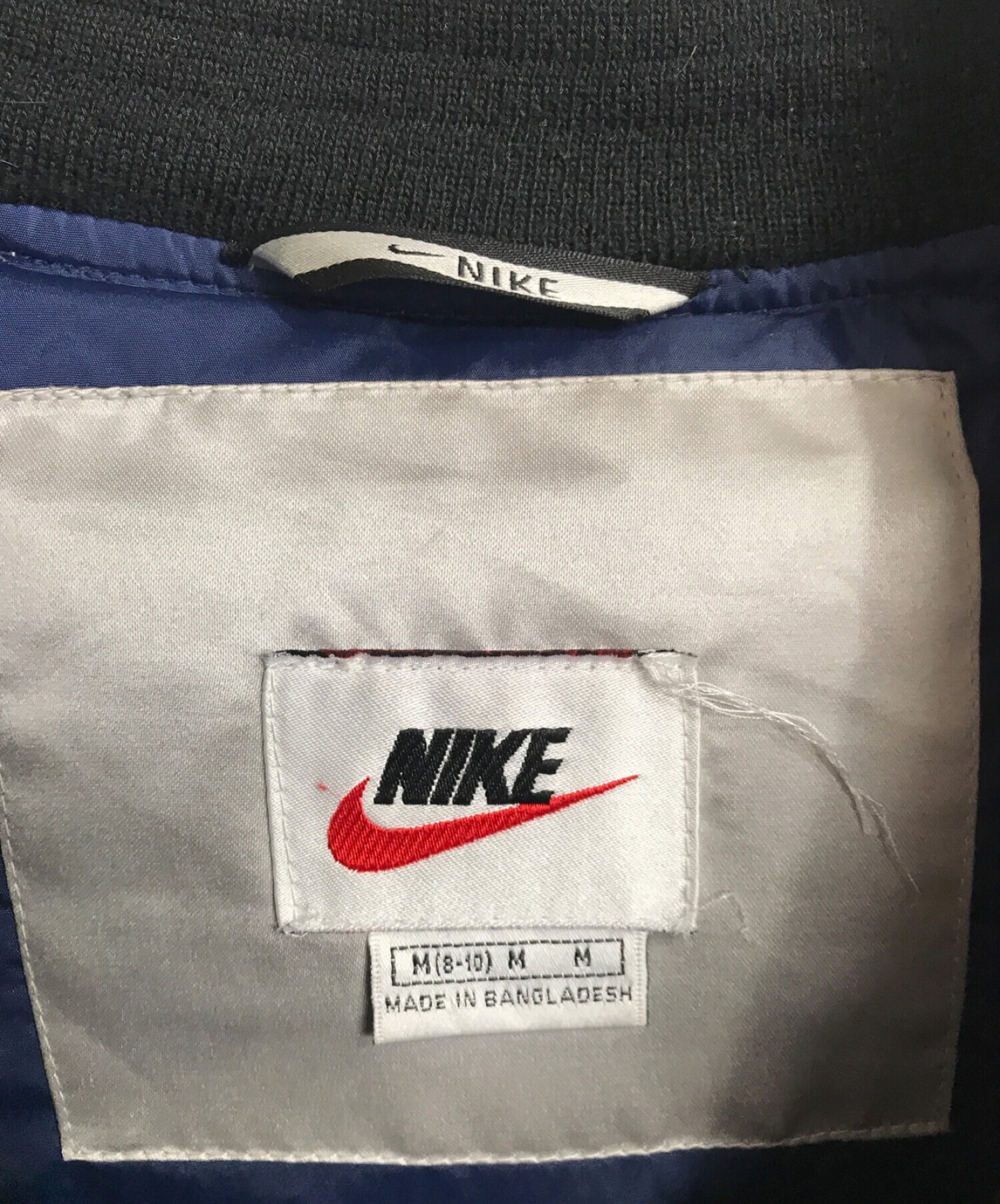 中古・古着通販】NIKE (ナイキ) ダウンジャケット シルバー