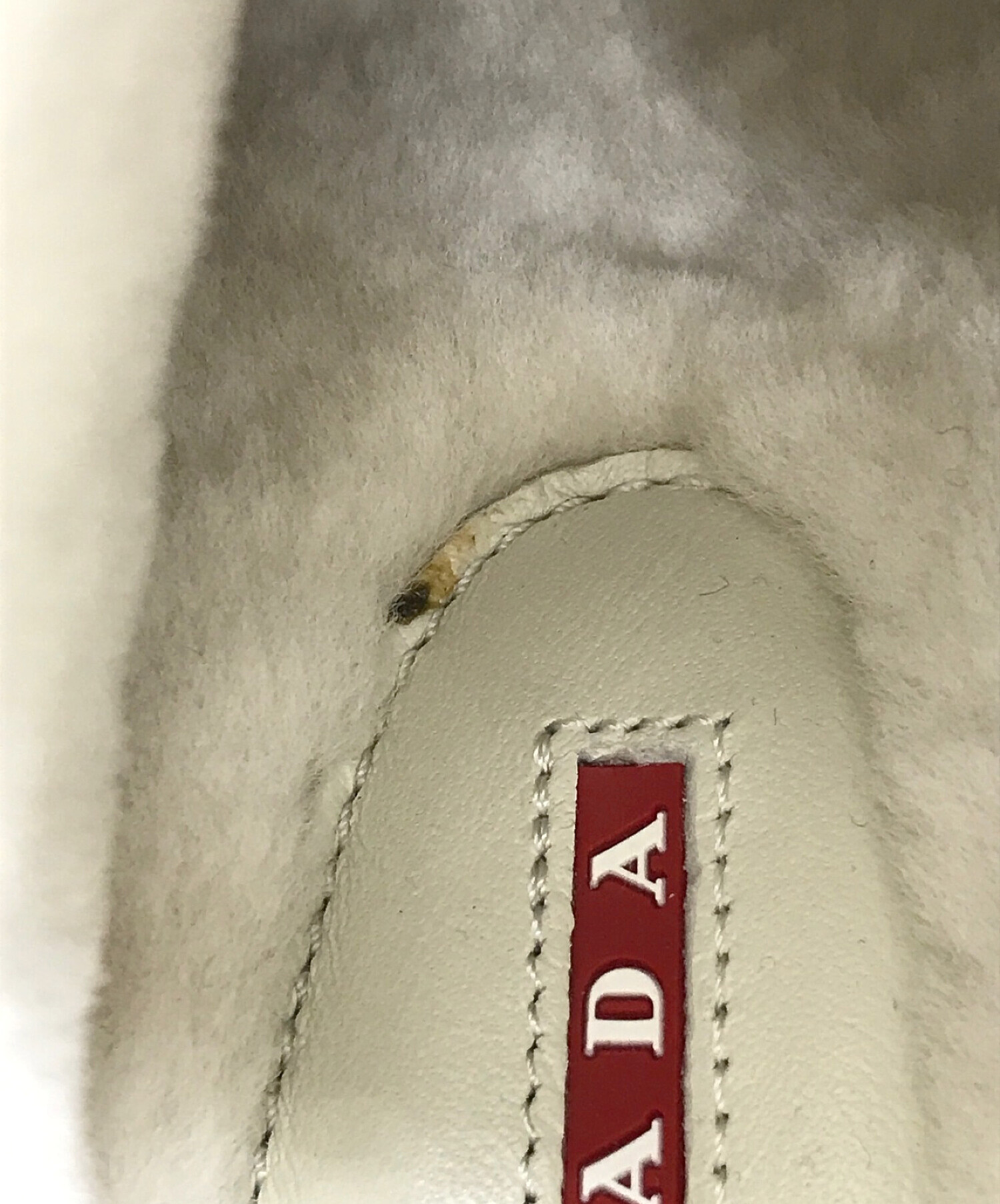 中古・古着通販】PRADA (プラダ) シープファーハイカットスニーカー