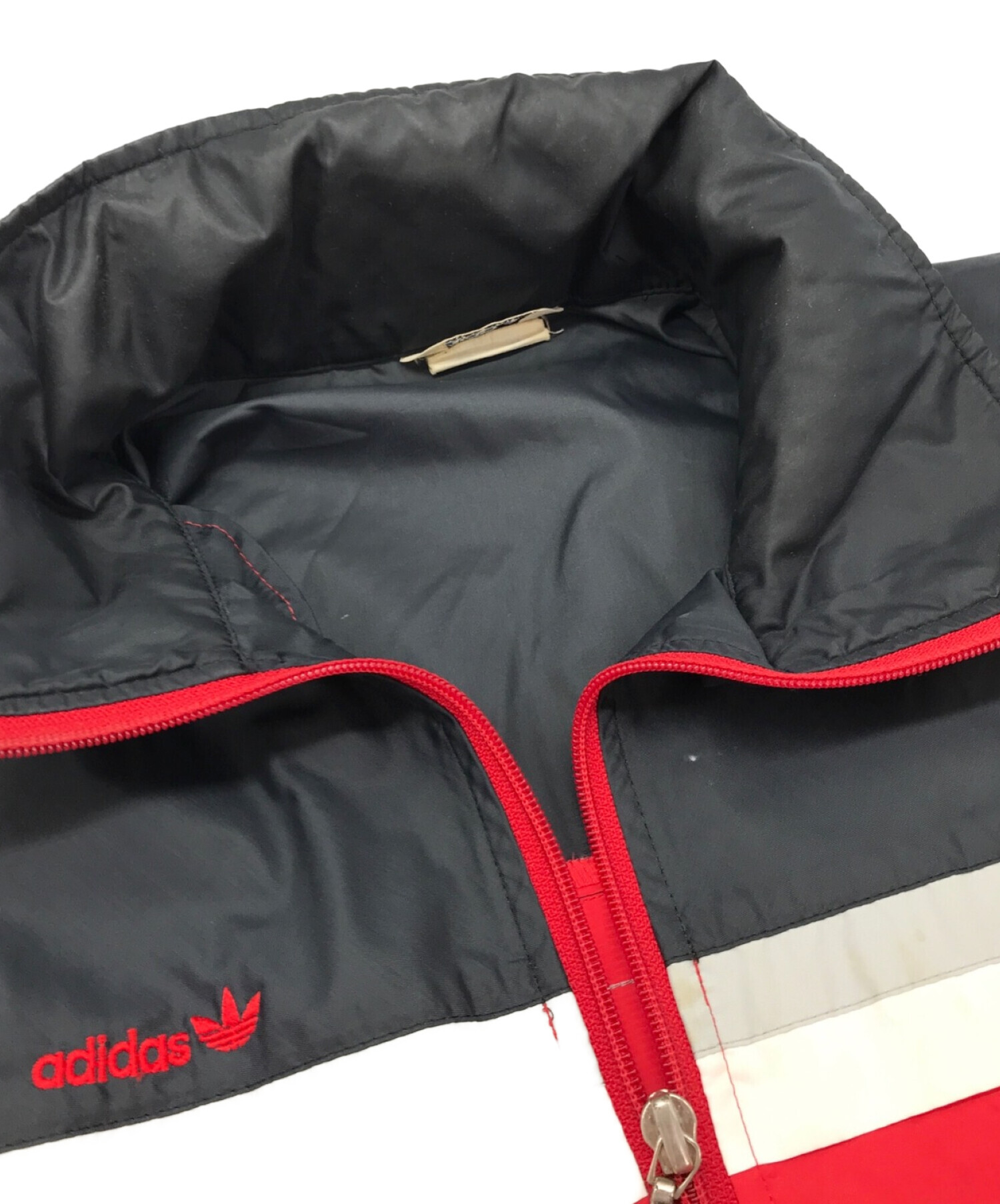 中古・古着通販】adidas (アディダス) ナイロンジャケット レッド 