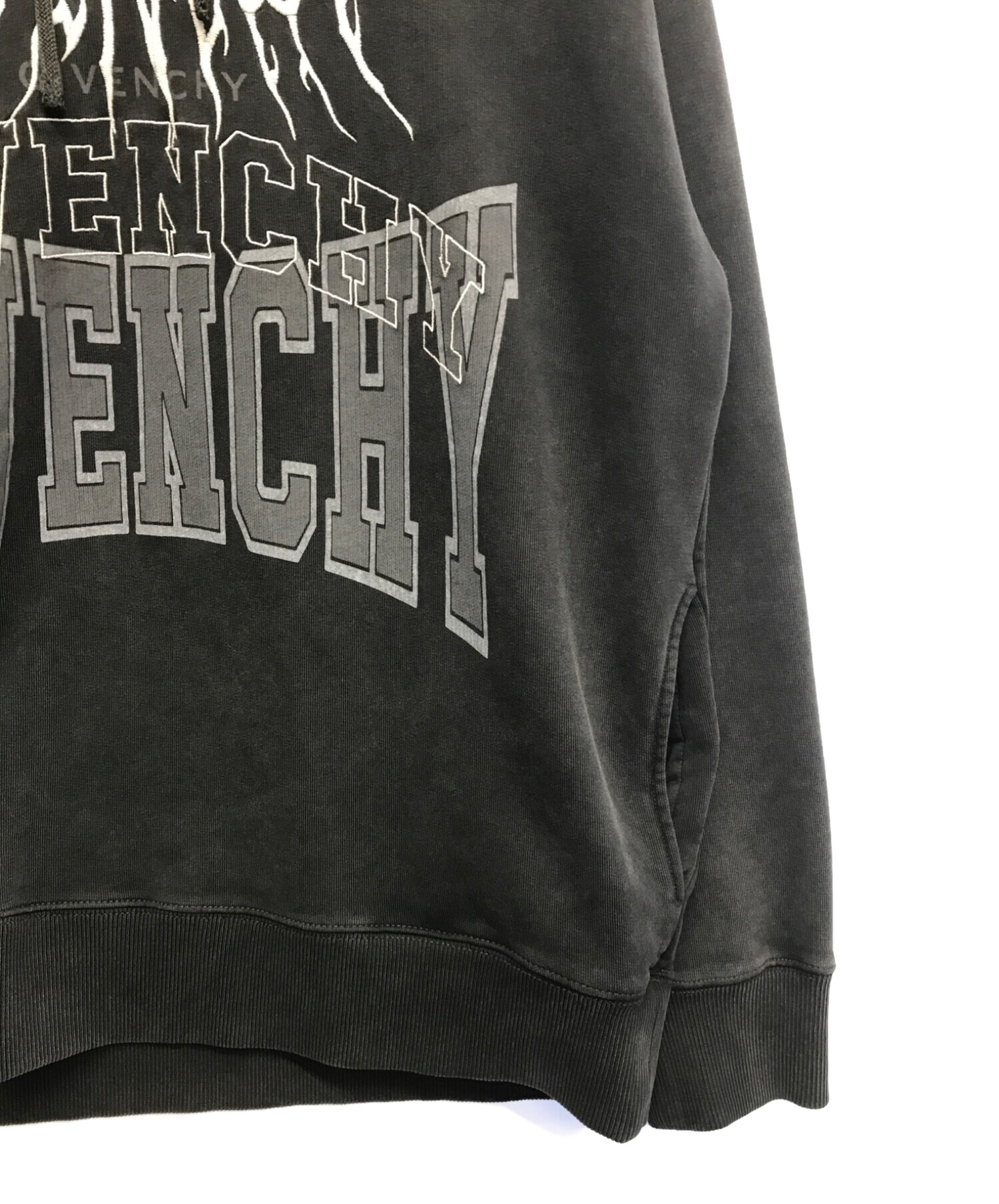 中古・古着通販】GIVENCHY (ジバンシィ) オーバーラップエフェクトロゴ エンブロイダリー ドロー ストリング フーディ グレー  サイズ:L｜ブランド・古着通販 トレファク公式【TREFAC FASHION】スマホサイト