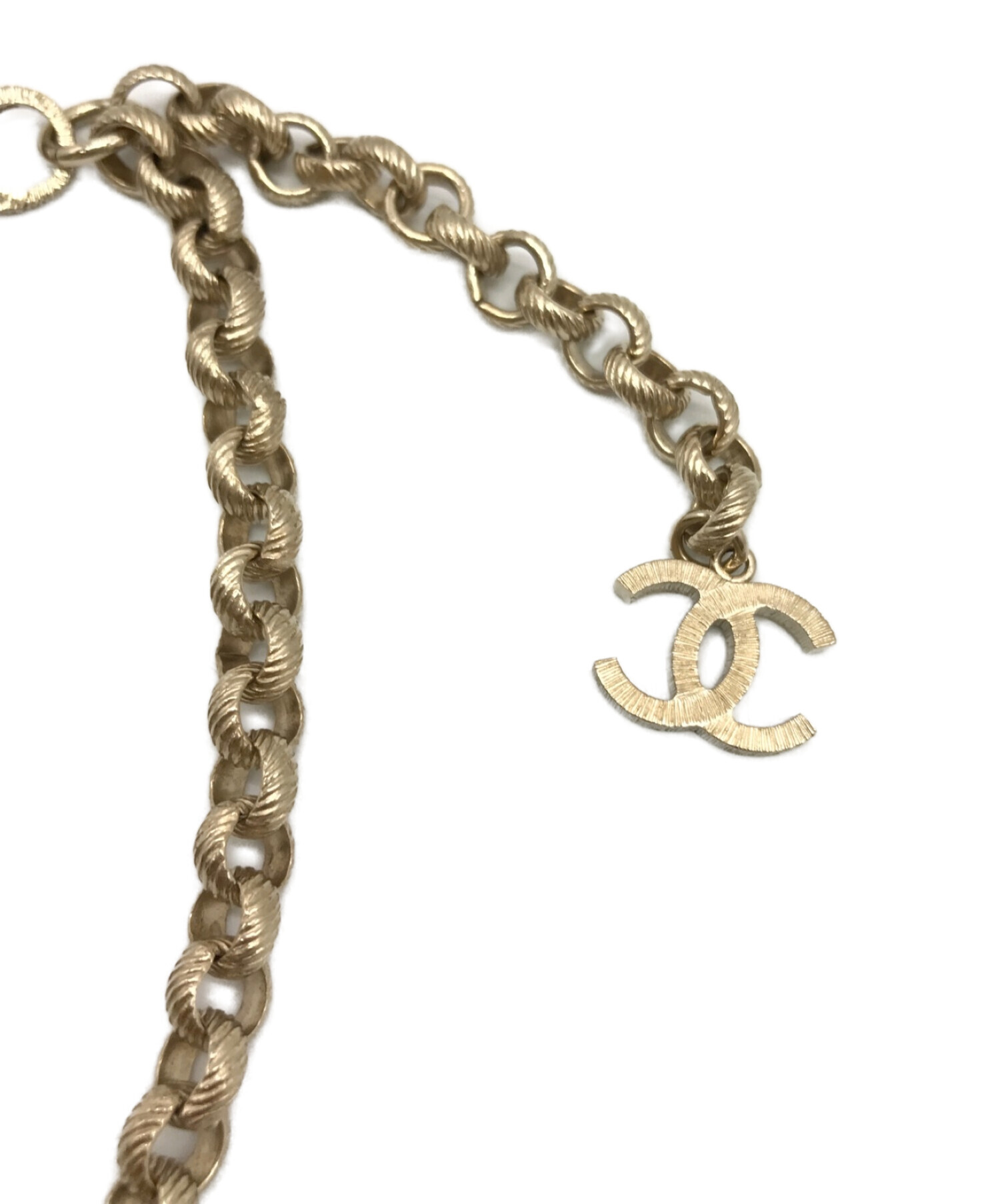 シャネル ロゴネックレス (ヘッド(約cm):縦3.5×横3.0×奥行0.3 チェーン:約59cm) 真鍮 美品