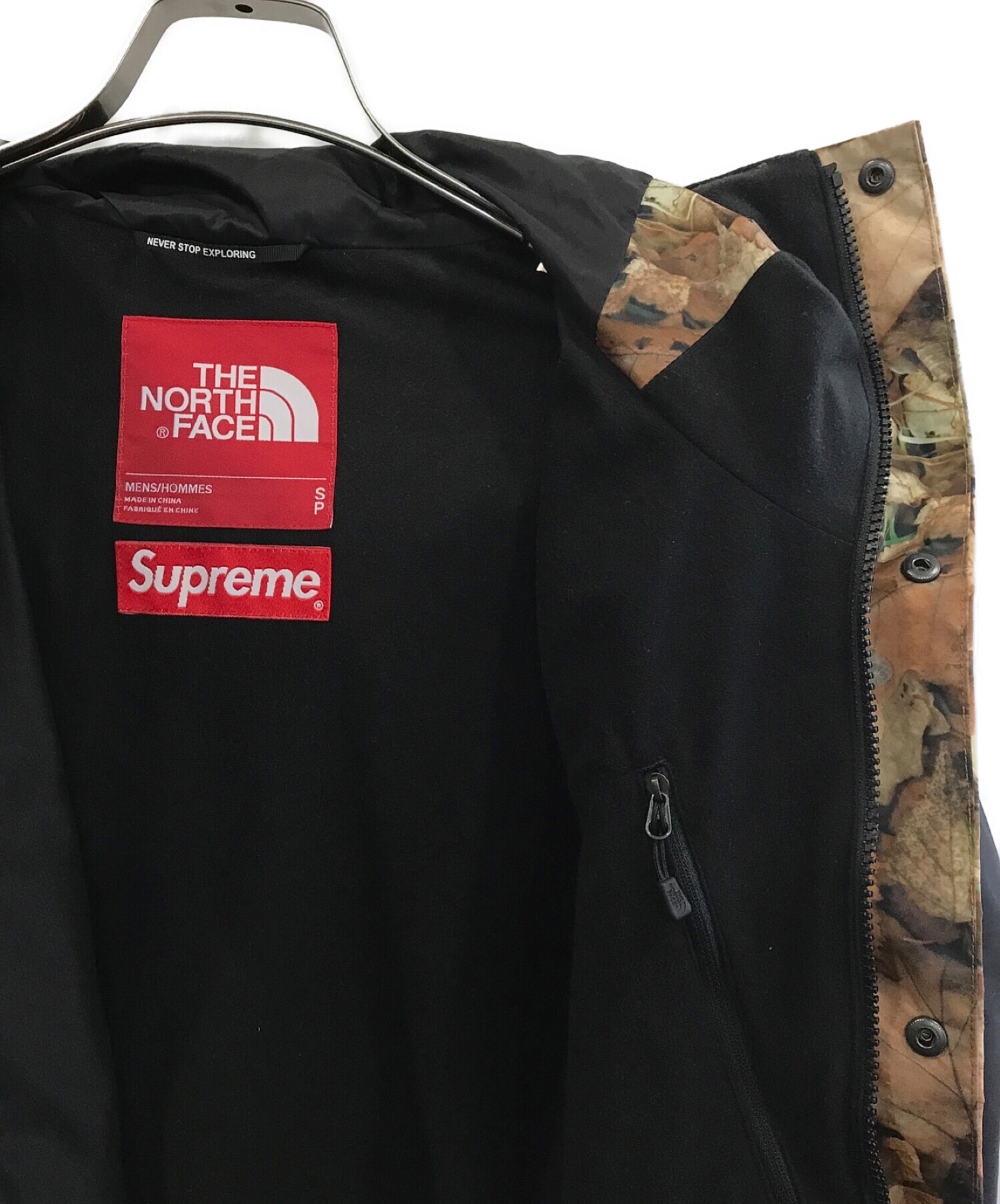 SUPREME×THE NORTH FACE (シュプリーム × ザノースフェイス) Mountain Light Jacket Leaves  ブラック×ブラウン サイズ:S