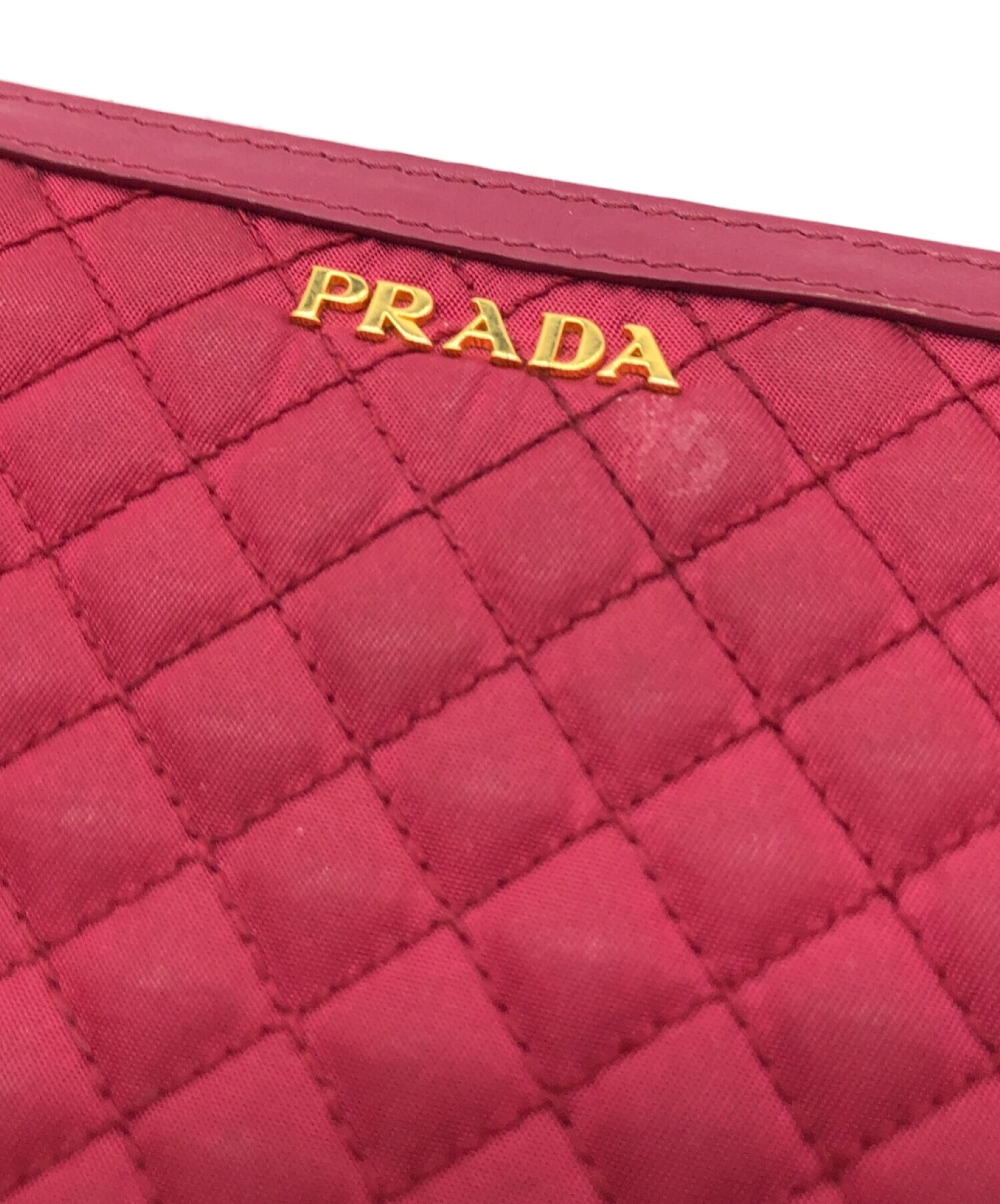 美品 プラダPRADA キルティングナイロン ラウンドファスナー長財布