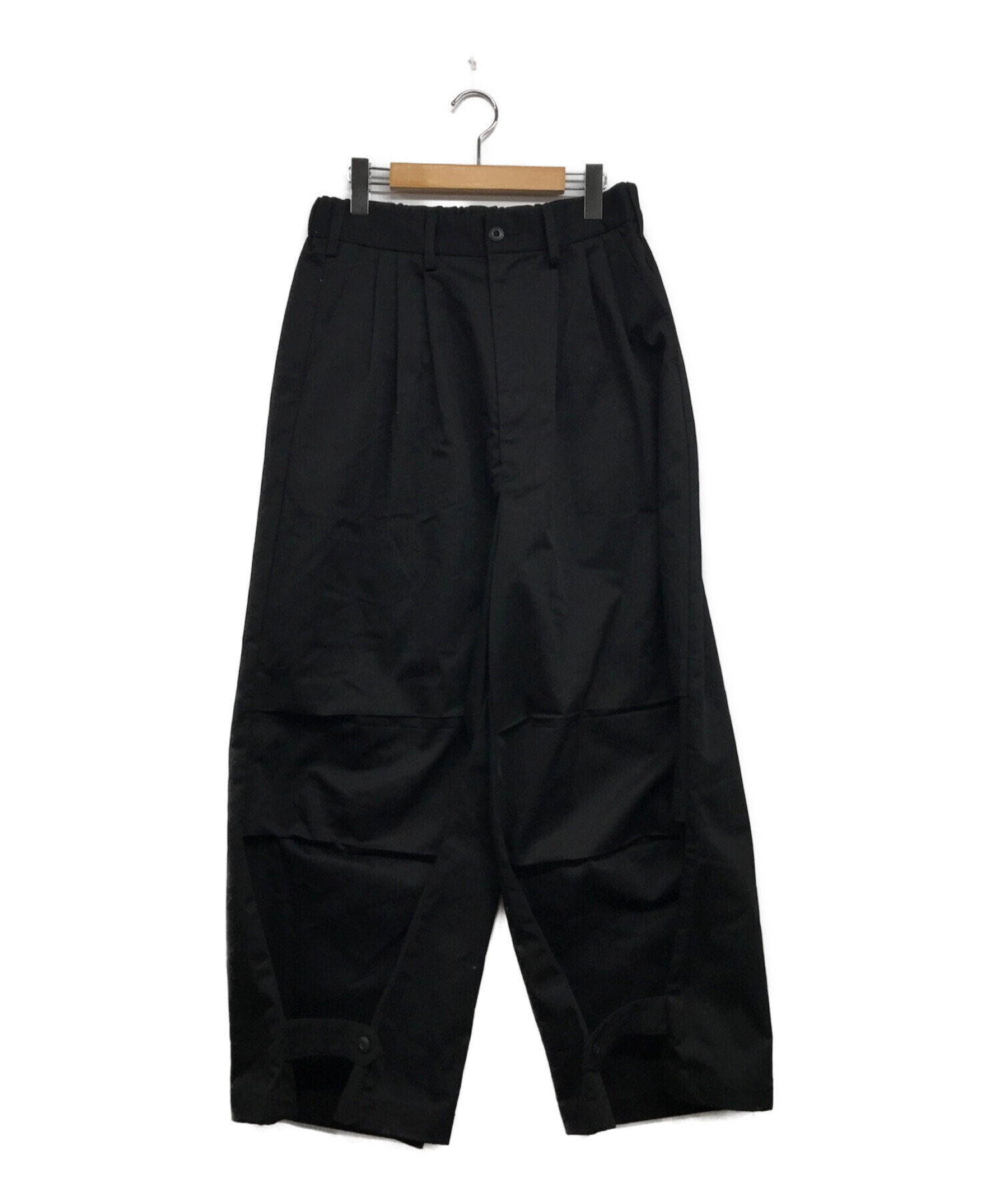 ADRER (アドラー) Three tuck wide snap『袴』pants ブラック サイズ:Ⅿ