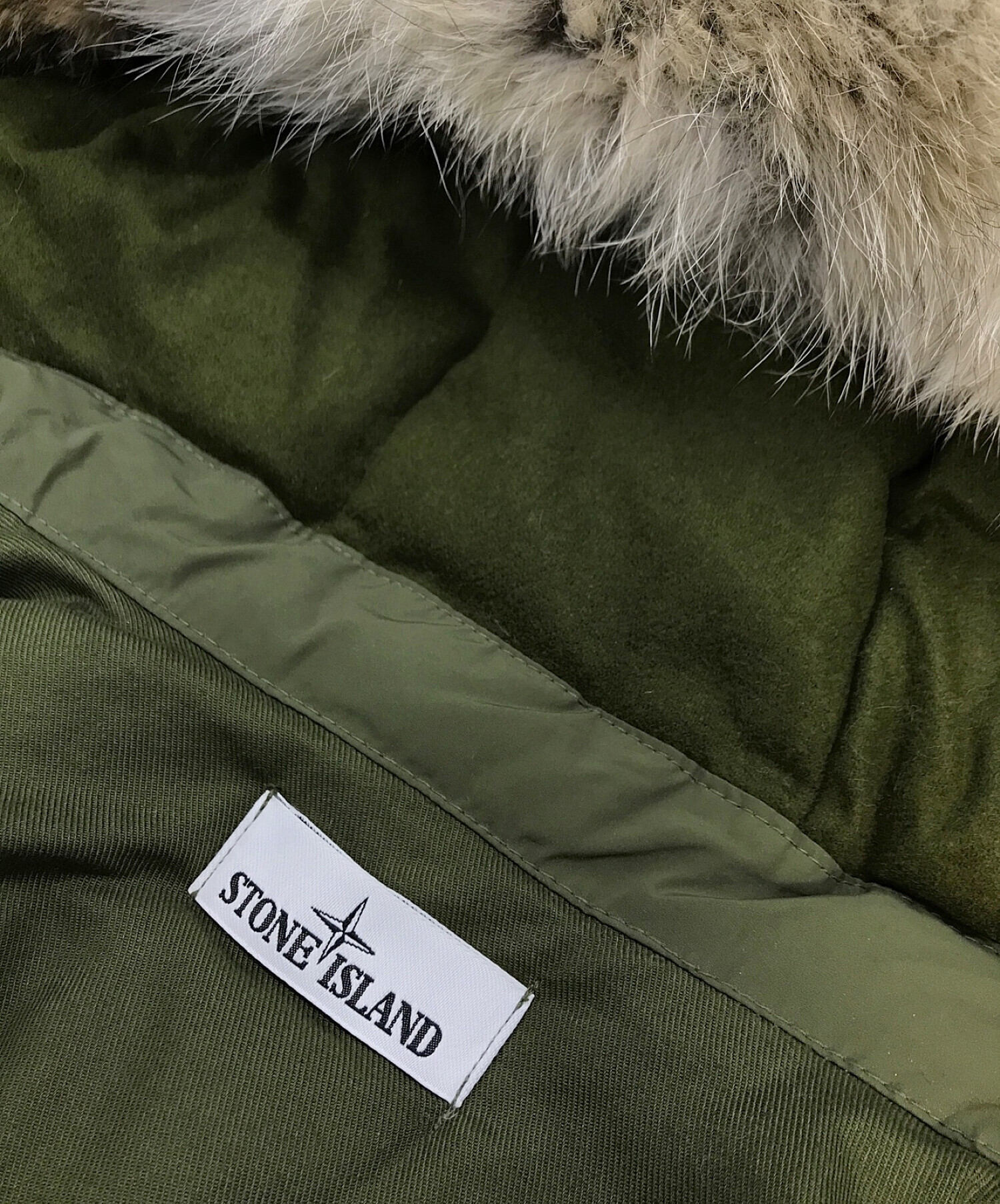 STONE ISLAND (ストーンアイランド) MICRO REPS DOWN JACKET カーキ サイズ:S