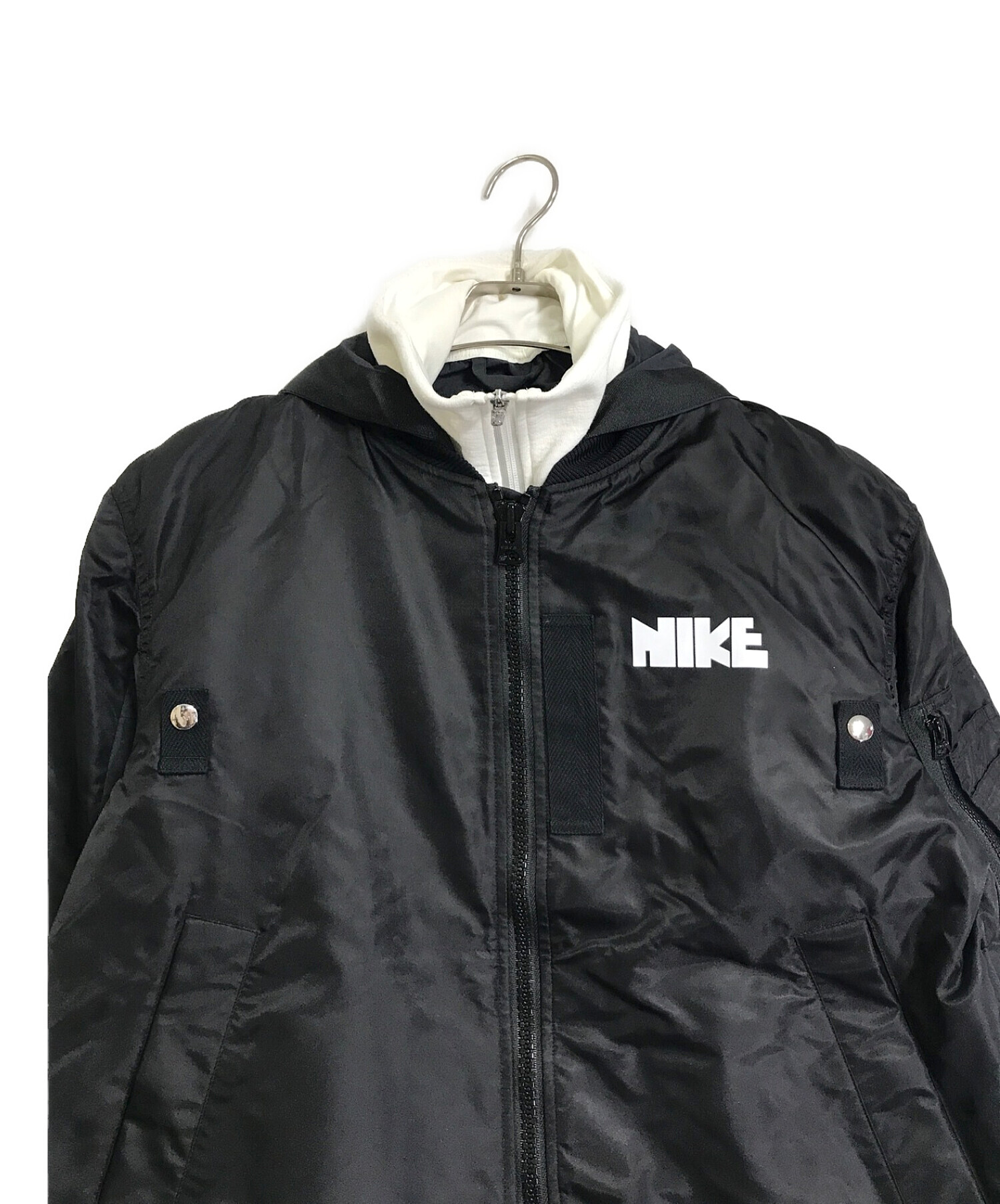 NIKE (ナイキ) sacai (サカイ) MA-1/レイヤードフードボンバージャケット ブラック×ホワイト サイズ:M
