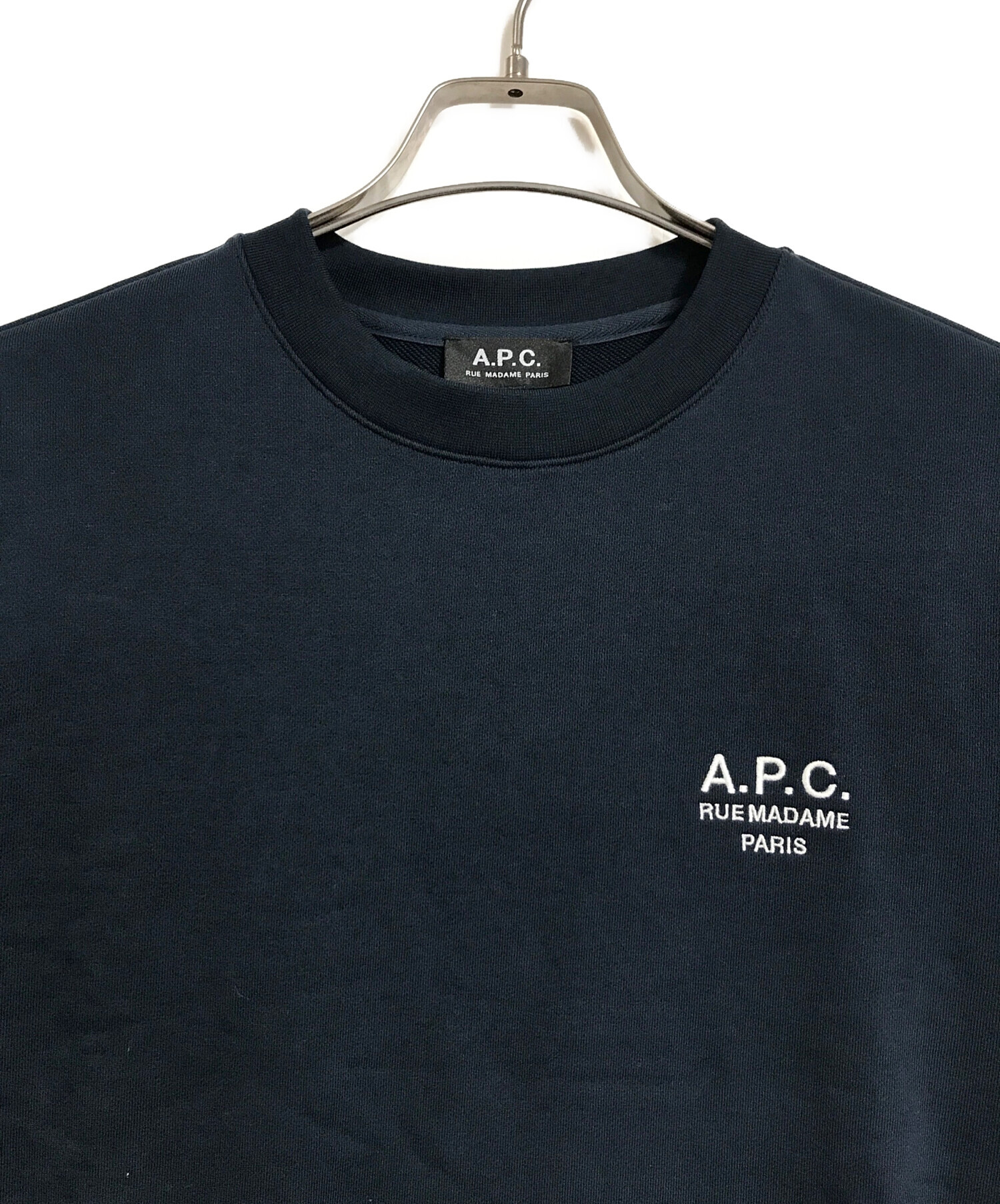 A.P.C. (アーペーセー) ロゴエンブロイダリー クルーネック 長袖スウェット　ロゴ刺繍スウェット ネイビー サイズ:S 未使用品