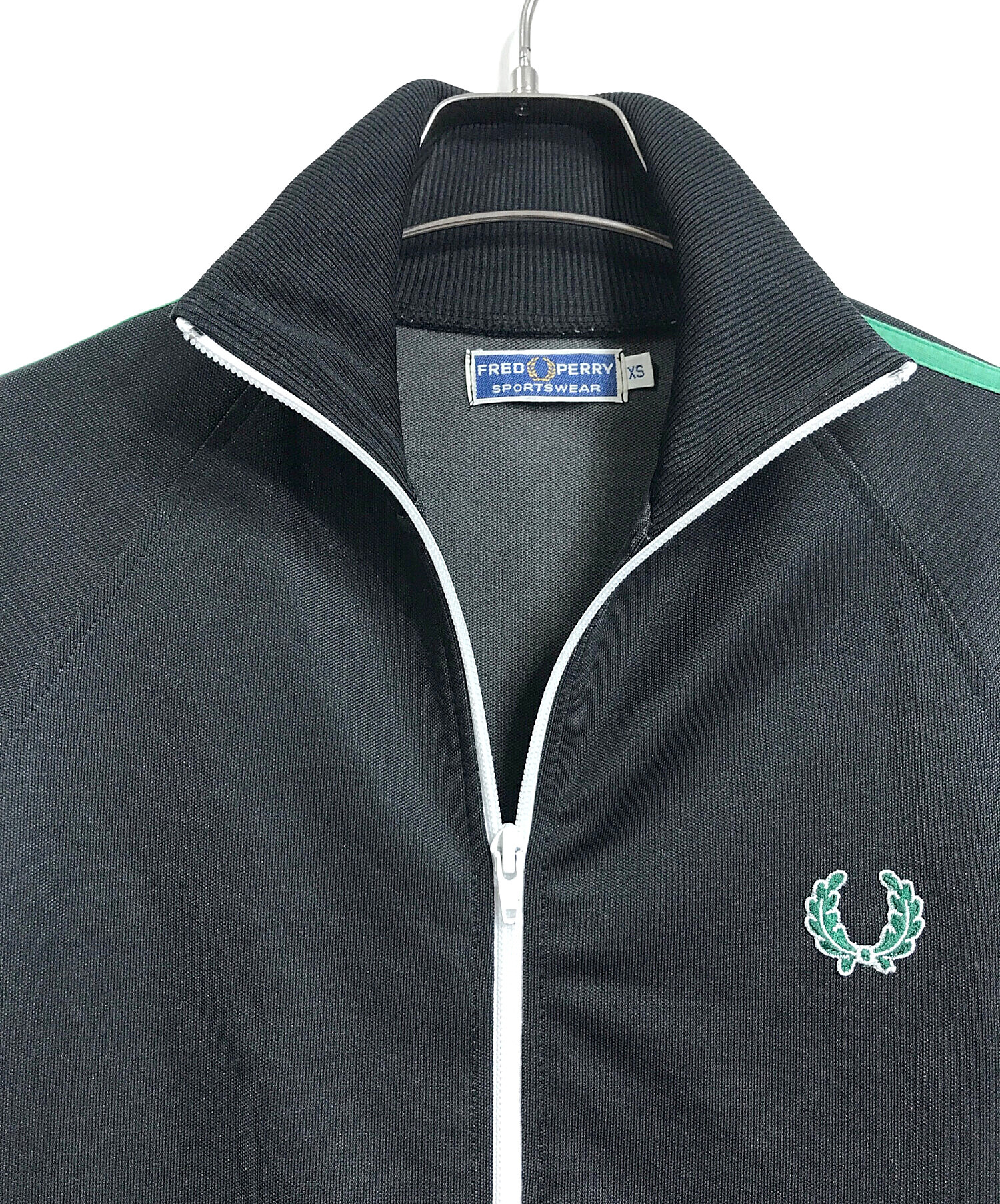 FRED PERRY (フレッドペリー) TWIN TAPE TRACK JACKET ツインテープ　トラックジャケット　ジャージ ブラック×グリーン  サイズ:XS