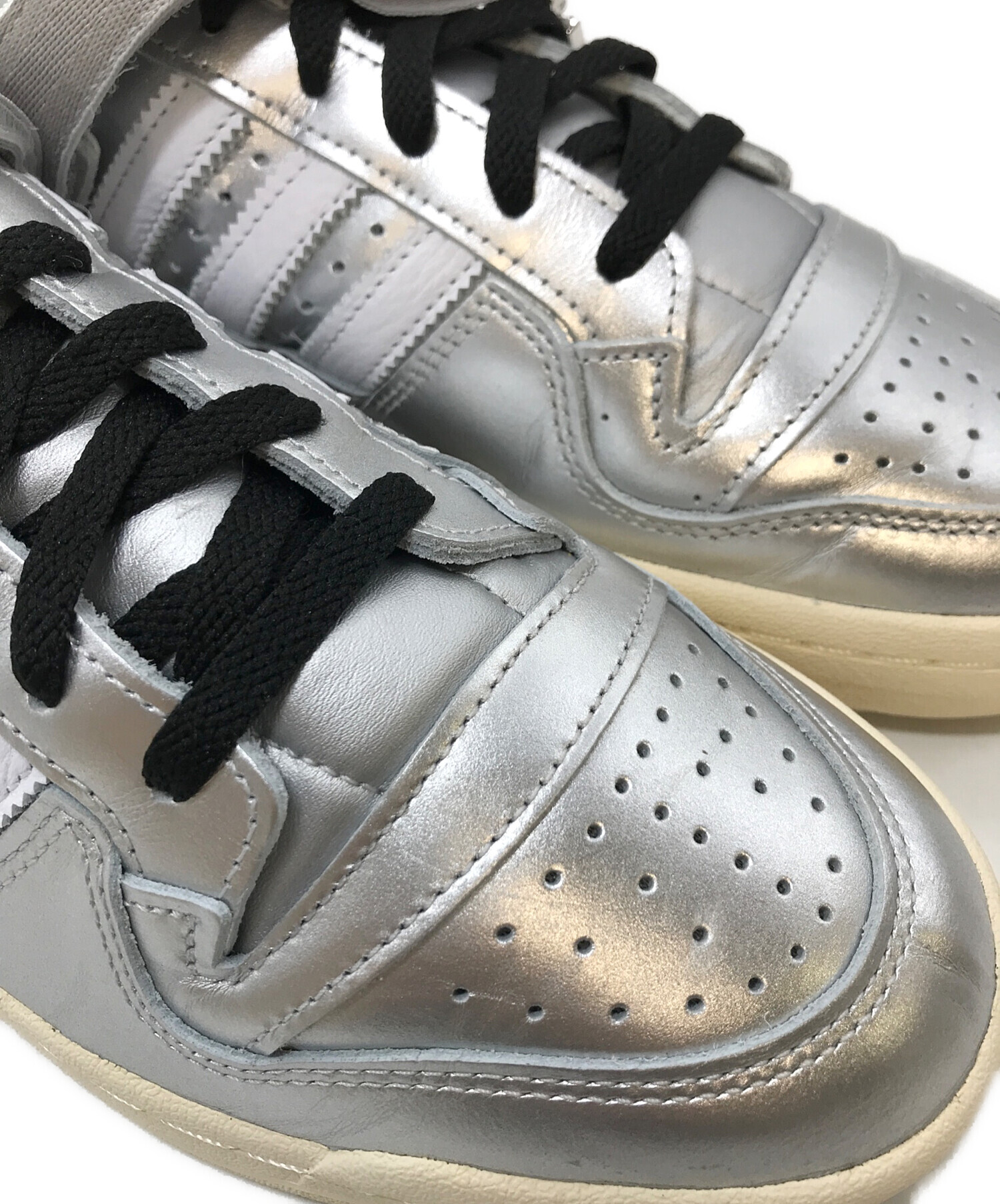 中古・古着通販】adidas Originals ATMOS (アトモス) Forum Low adidas originals Atmos アディダスオリジナル  アトモス GV9224 27cm スニーカー シルバー シルバー サイズ:27cm｜ブランド・古着通販 トレファク公式【TREFAC  FASHION】スマホサイト