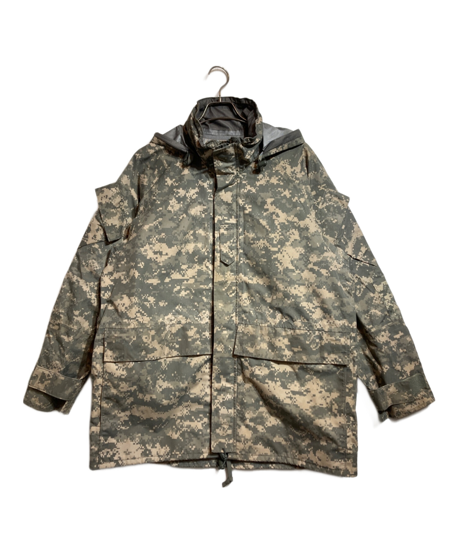 中古・古着通販】US ARMY (ユーエスアーミー) ECWCS UNIVERSAL CAMO GORE-TEX PARKA グレー  サイズ:LｰR｜ブランド・古着通販 トレファク公式【TREFAC FASHION】スマホサイト