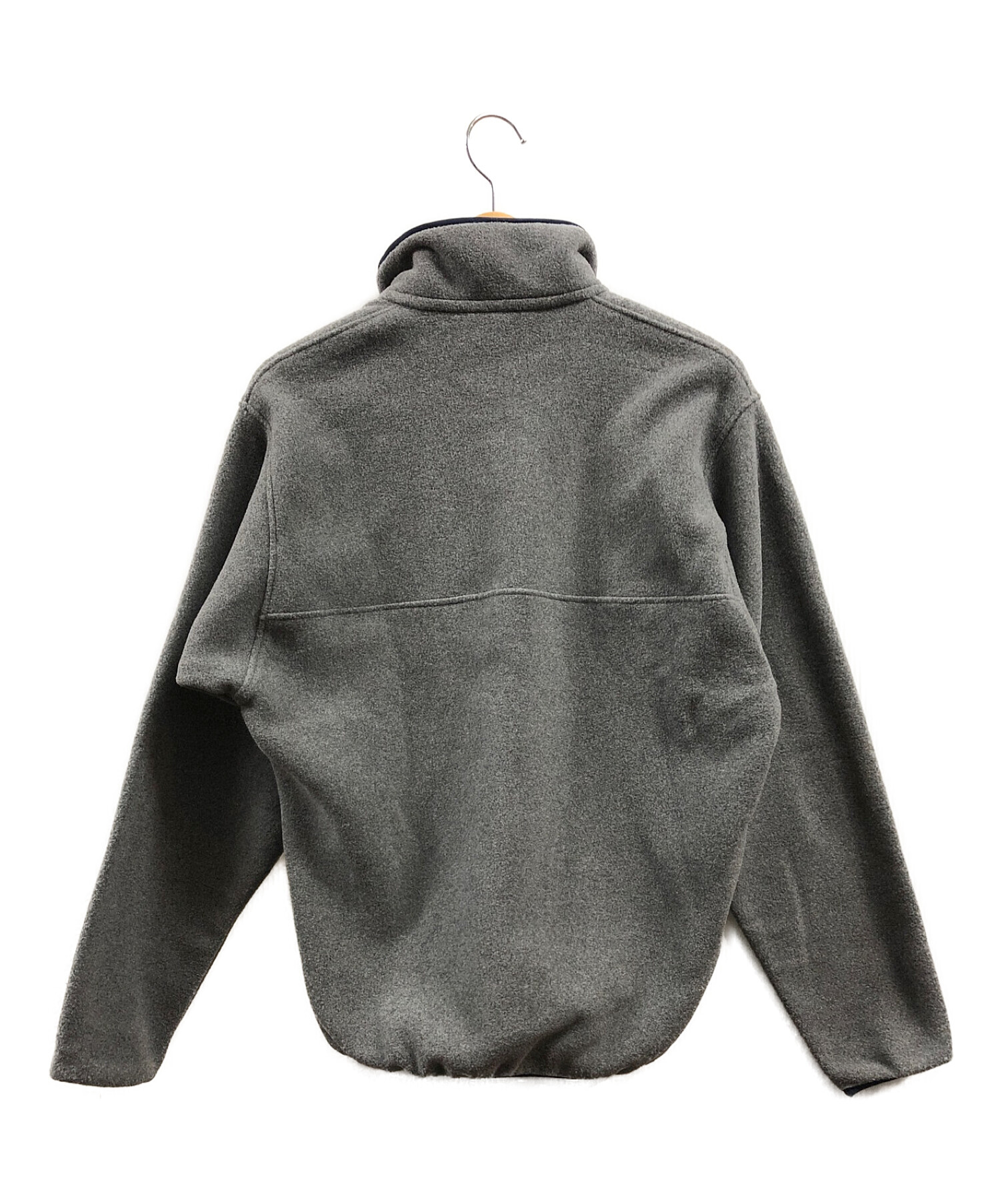 中古・古着通販】Patagonia (パタゴニア) シンチラスナップT グレー