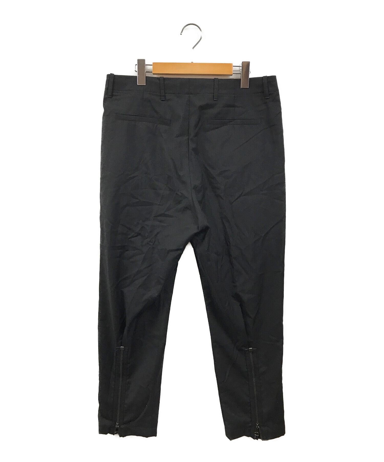 中古・古着通販】OAMC (オーエーエムシー) Cropped Zip Trousers