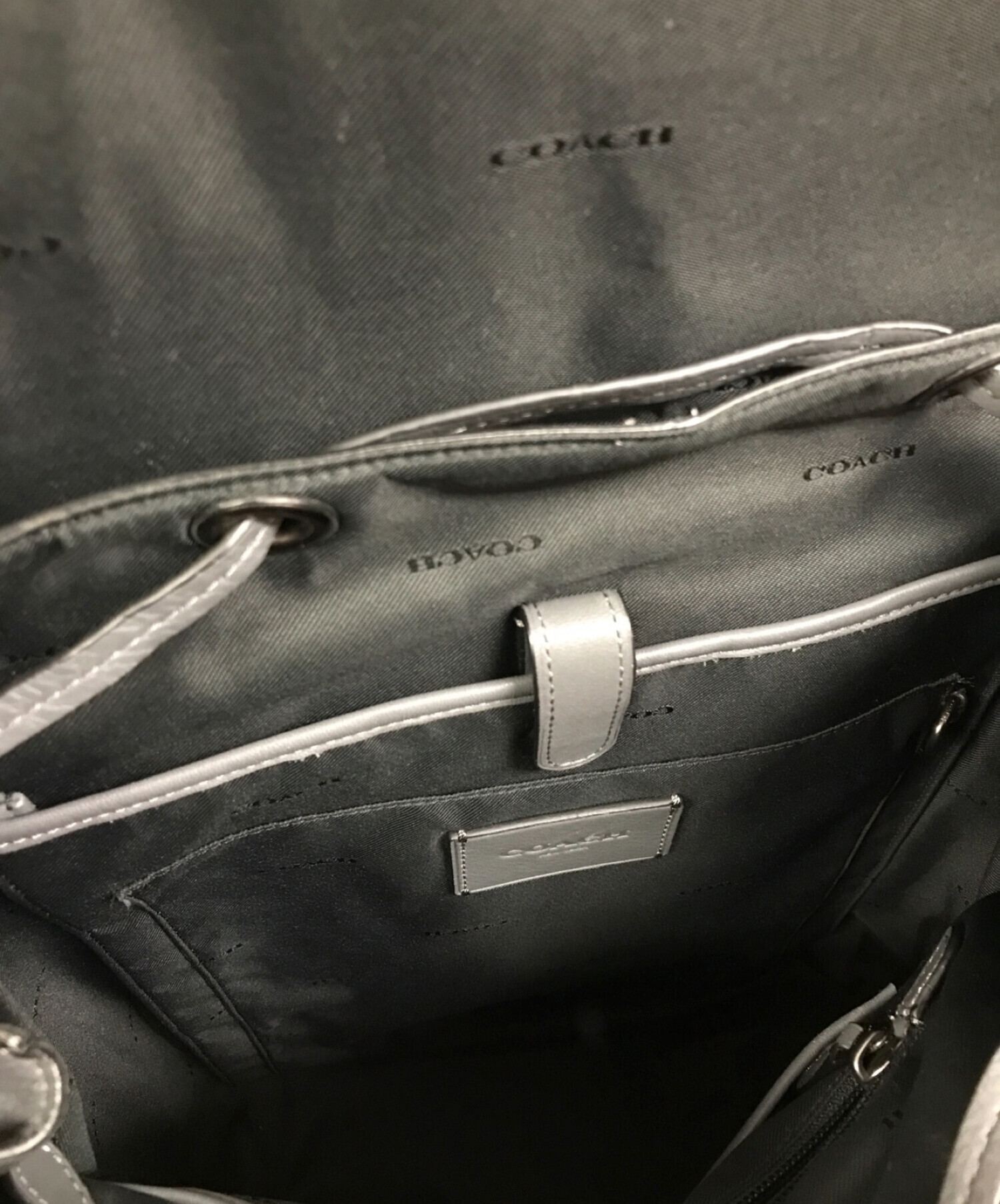 中古・古着通販】COACH (コーチ) リビングトン リュック グレー