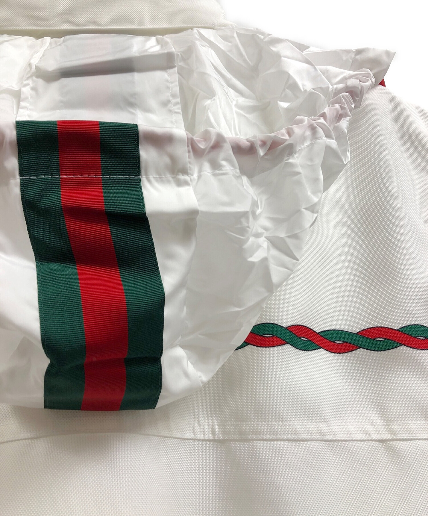 中古・古着通販】GUCCI (グッチ) 22SSインターロッキングG付ナイロンベスト ホワイト サイズ:46｜ブランド・古着通販  トレファク公式【TREFAC FASHION】スマホサイト