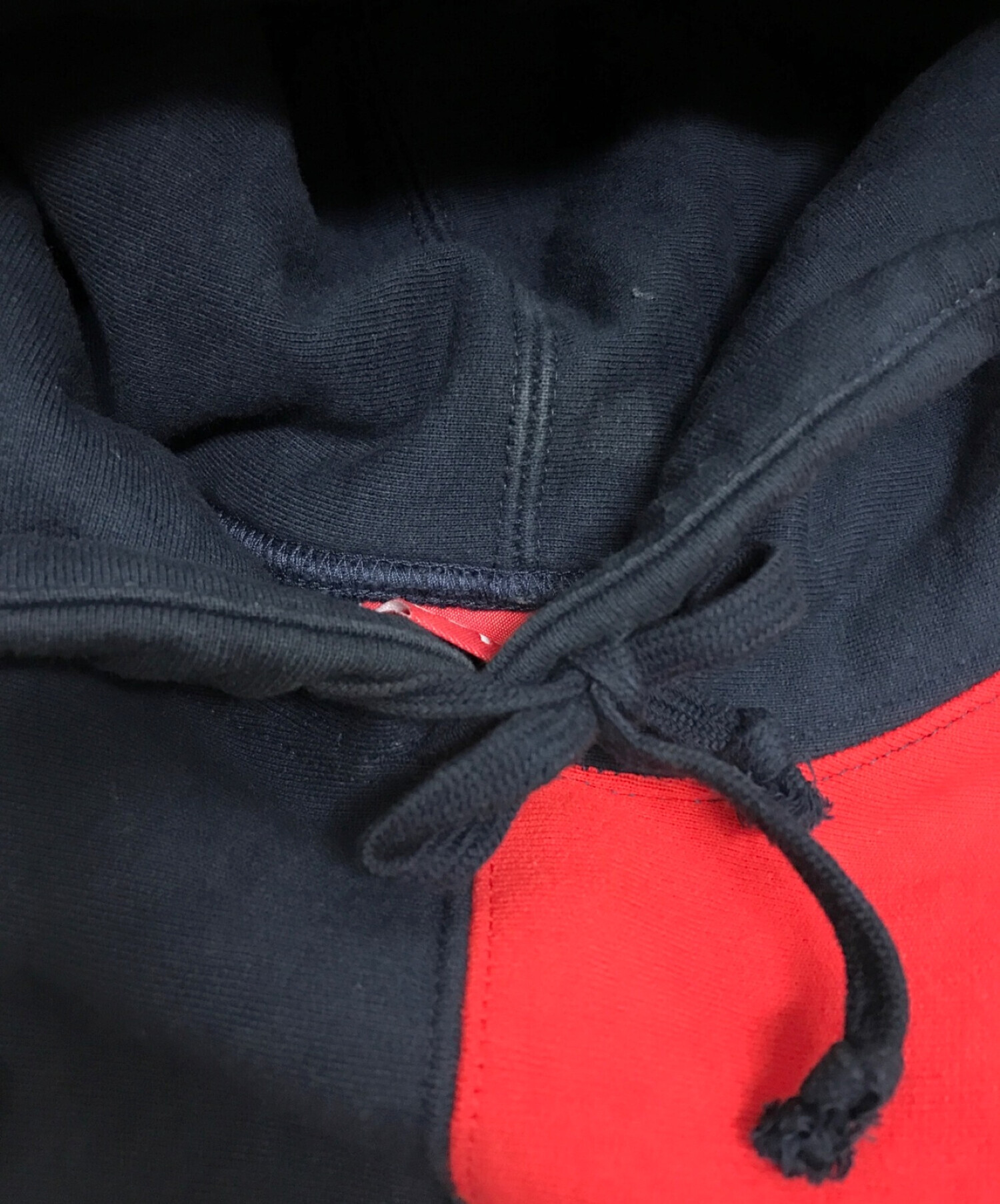 SUPREME (シュプリーム) Split Old English Hooded Sweatshirt ネイビー×レッド サイズ:L