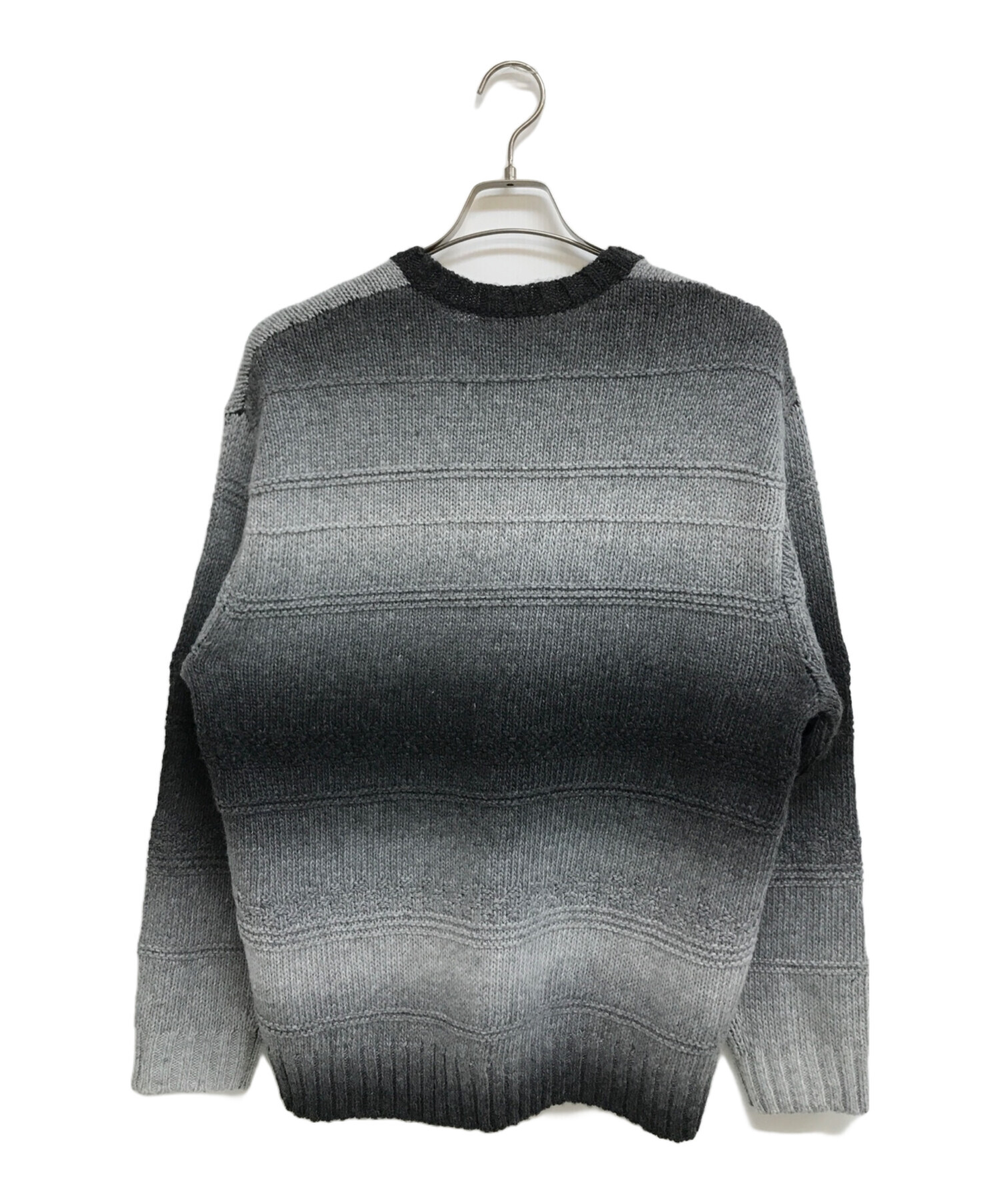 中古・古着通販】SUPREME (シュプリーム) Gradient Stripe Sweater グレー×ブラック サイズ:M｜ブランド・古着通販  トレファク公式【TREFAC FASHION】スマホサイト