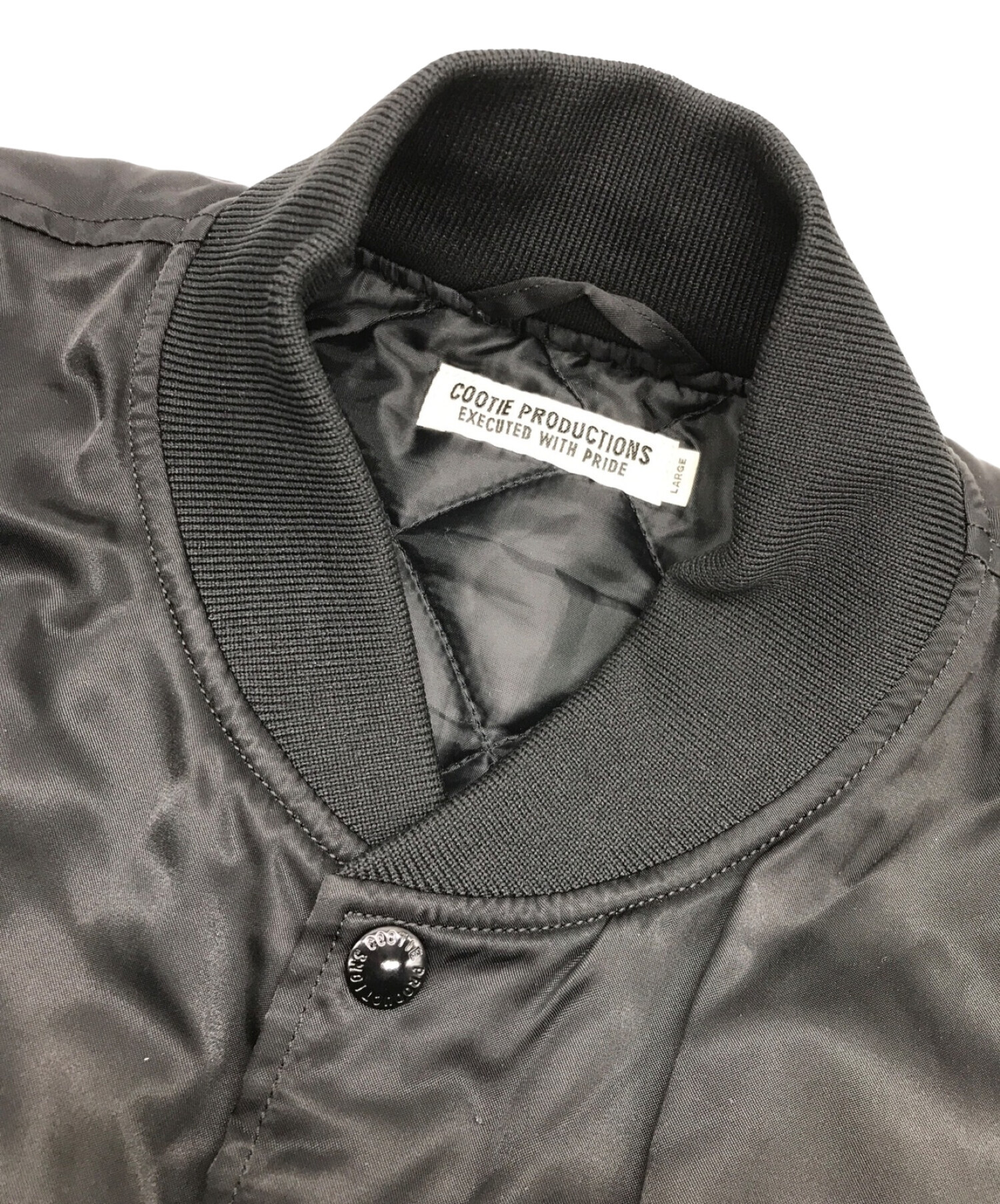 中古・古着通販】COOTIE PRODUCTIONS (クーティープロダクションズ) Nylon Satin Stadium Jacket ブラック  サイズ:LARGE｜ブランド・古着通販 トレファク公式【TREFAC FASHION】スマホサイト