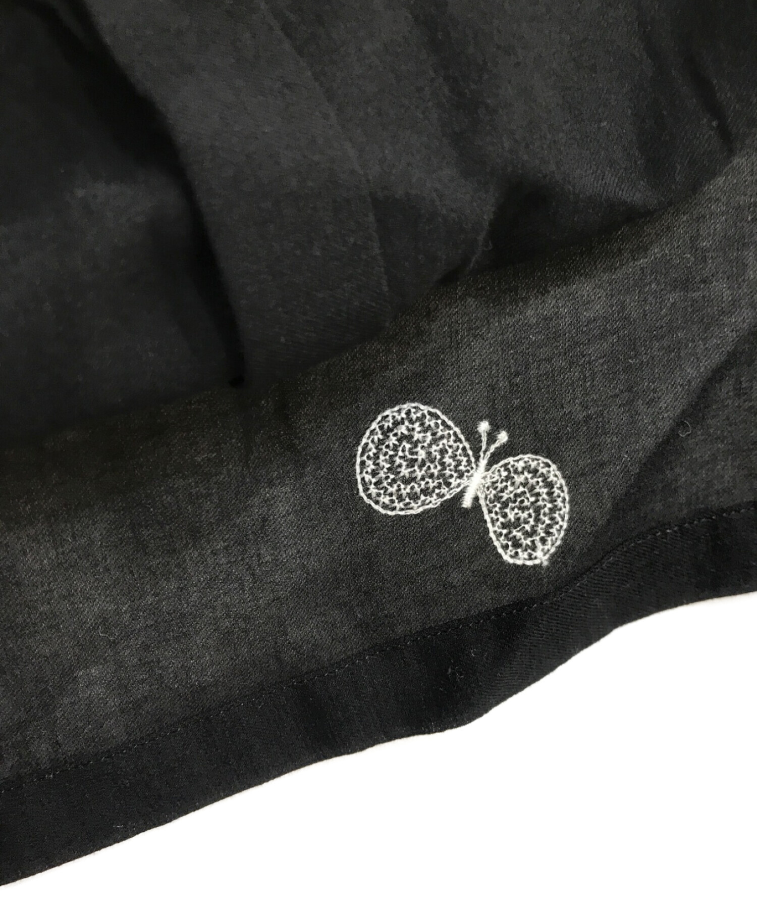 mina perhonen (ミナ ペルホネン) choucho/半袖シャツ　ws1898　刺繍 ブラック サイズ:38