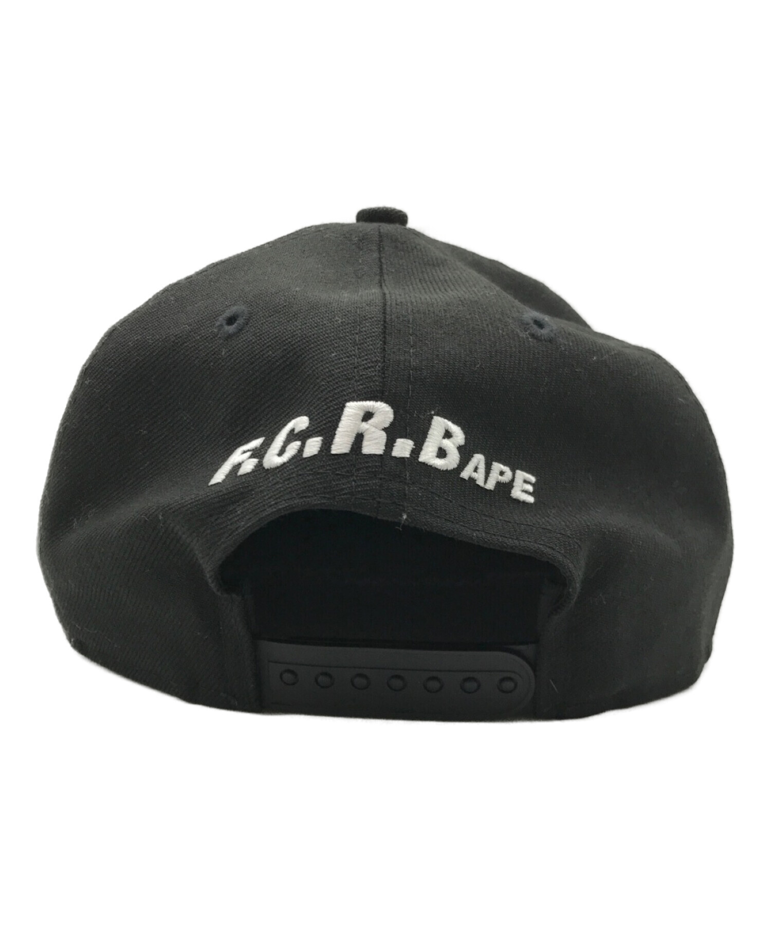 F.C.R.B. (エフシーアールビー) A BATHING APE (ア ベイシング エイプ) New Era (ニューエラ) コラボキャップ　 ベースボール　ロゴ　カモフラ ブラック