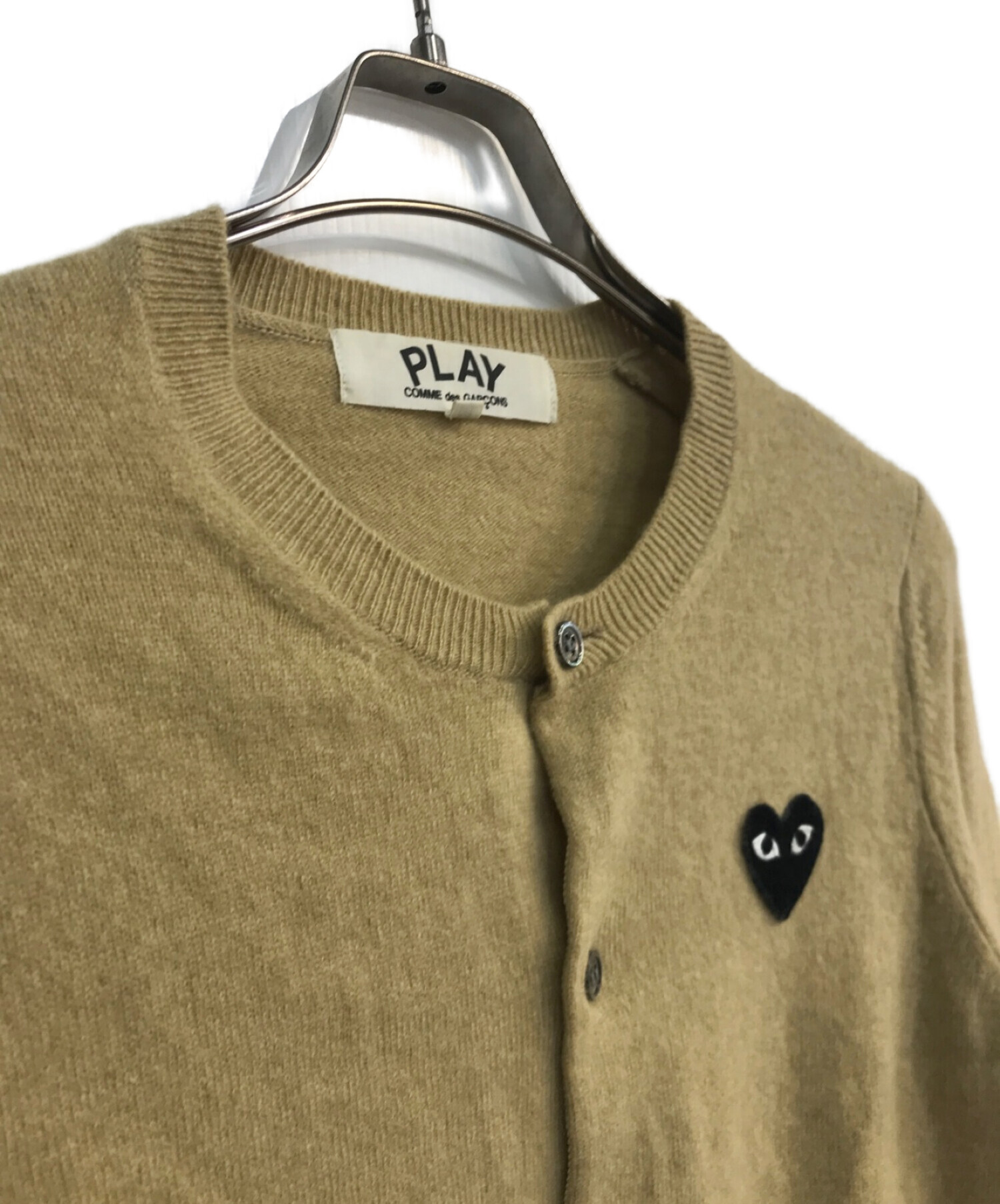 PLAY COMME des GARCONS (プレイ コムデギャルソン) ハートワッペンニットカーディガン　AZ-N023　AD2012 ベージュ  サイズ:M