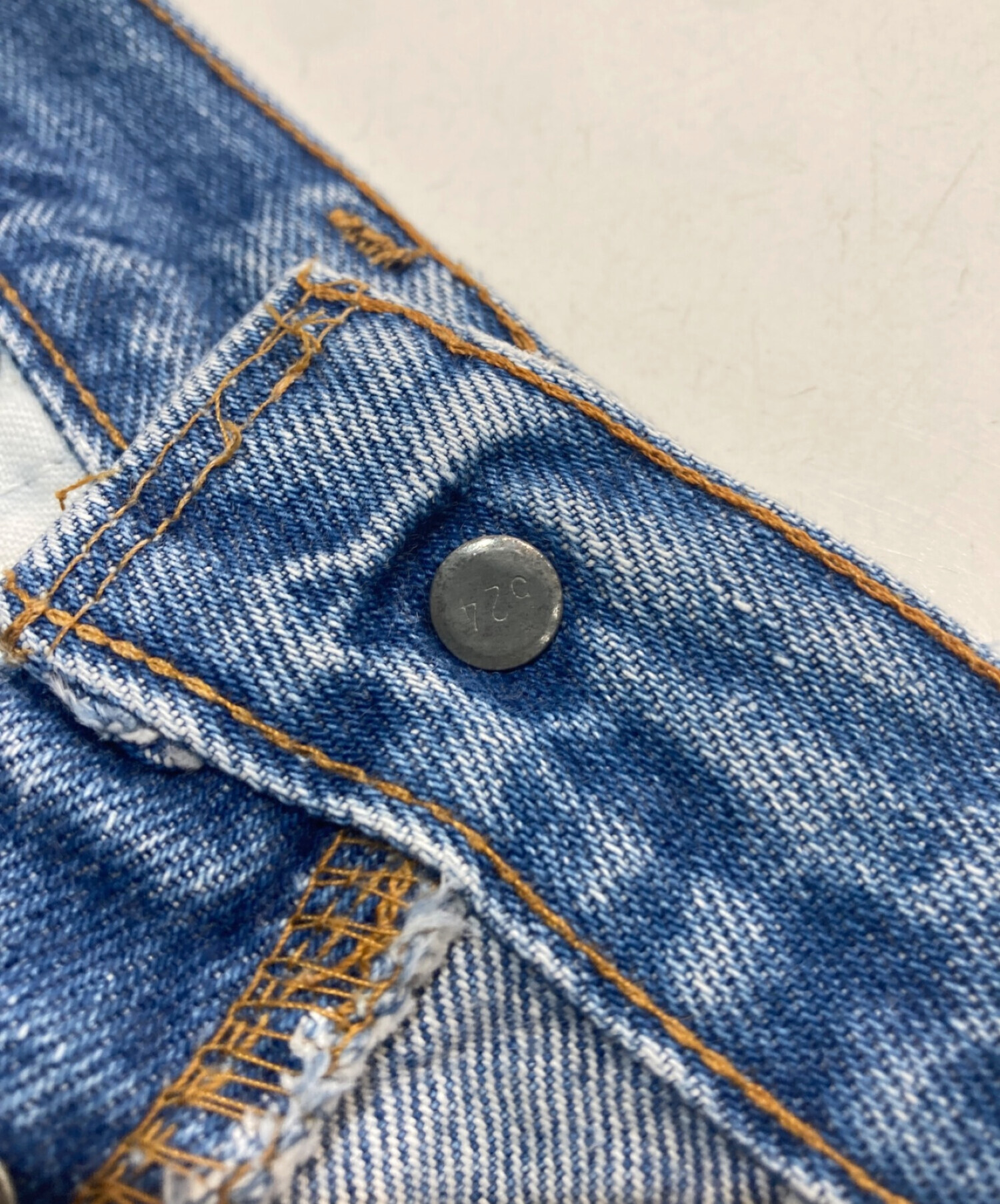 LEVI'S (リーバイス) セルビッチデニムパンツ　1501-0117　 80s USA製 ボタン裏524 黒カン 赤耳 ライトインディゴ  サイズ:30