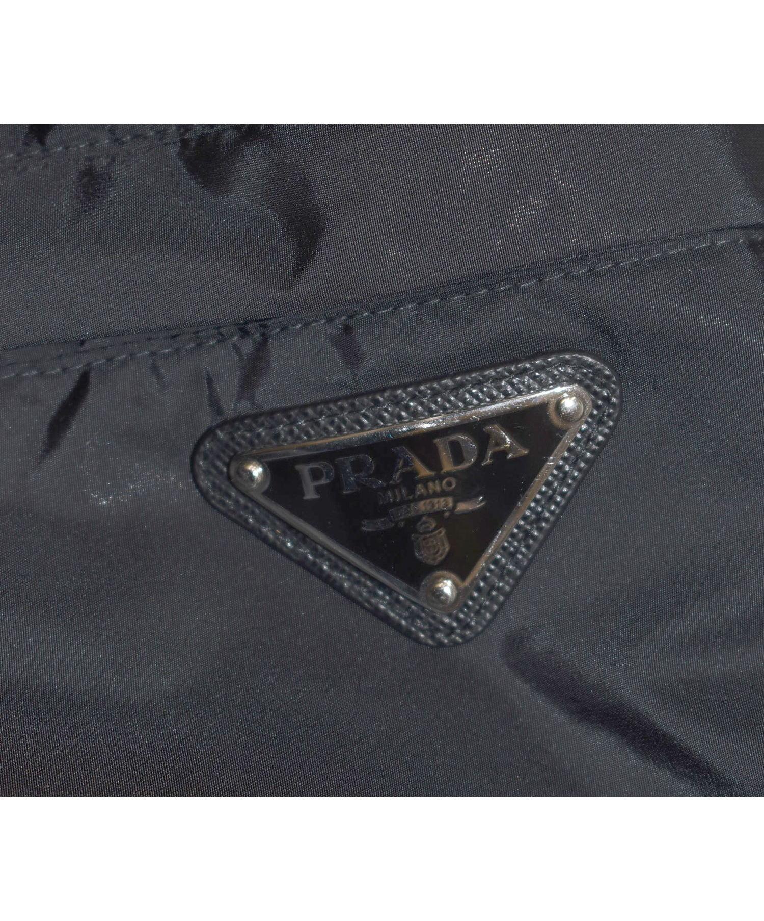 PRADA (プラダ) ロゴプレート付ナイロンジャケット ブラック サイズ:SIZE L