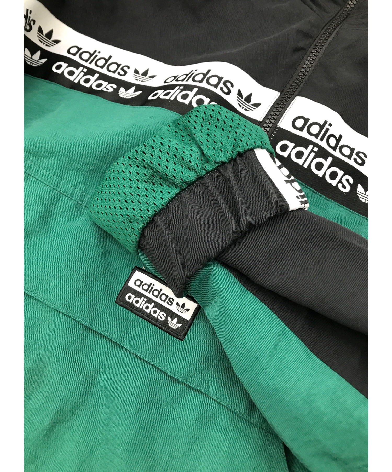 adidas Originals (アディダスオリジナル) ナイロンジャケット グリーン サイズ:SIZE S