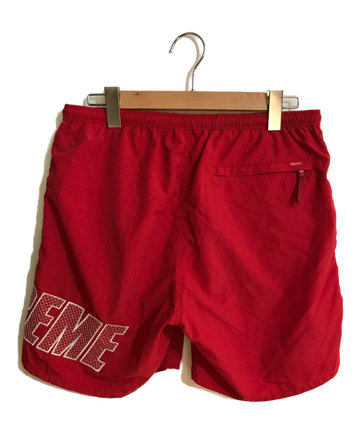 SUPREME (シュプリーム) logo applique water short/ロゴアップリケウォーターショーツ レッド サイズ:Ｓ