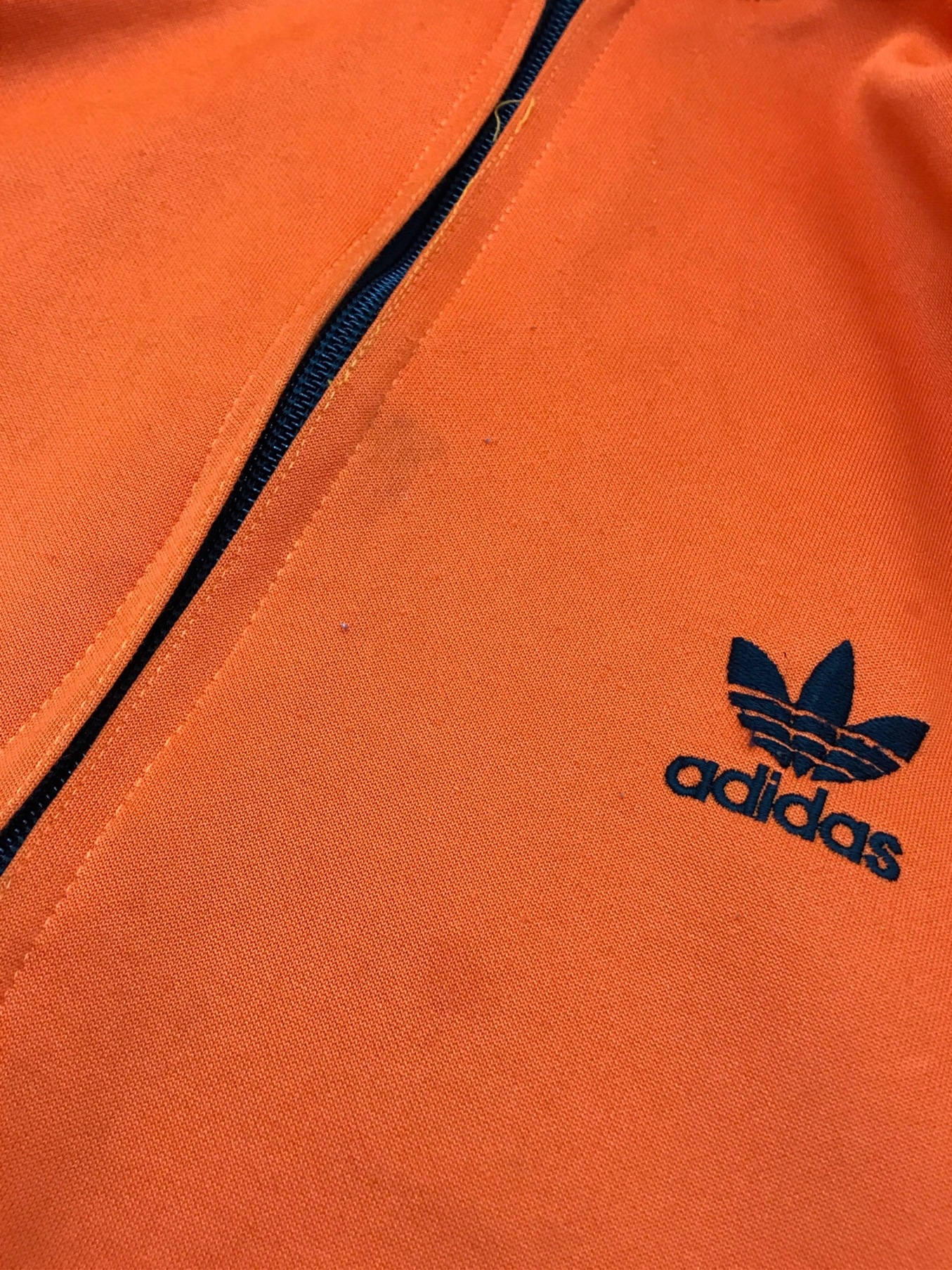 adidas (アディダス) トラックジャケット オレンジ サイズ:L