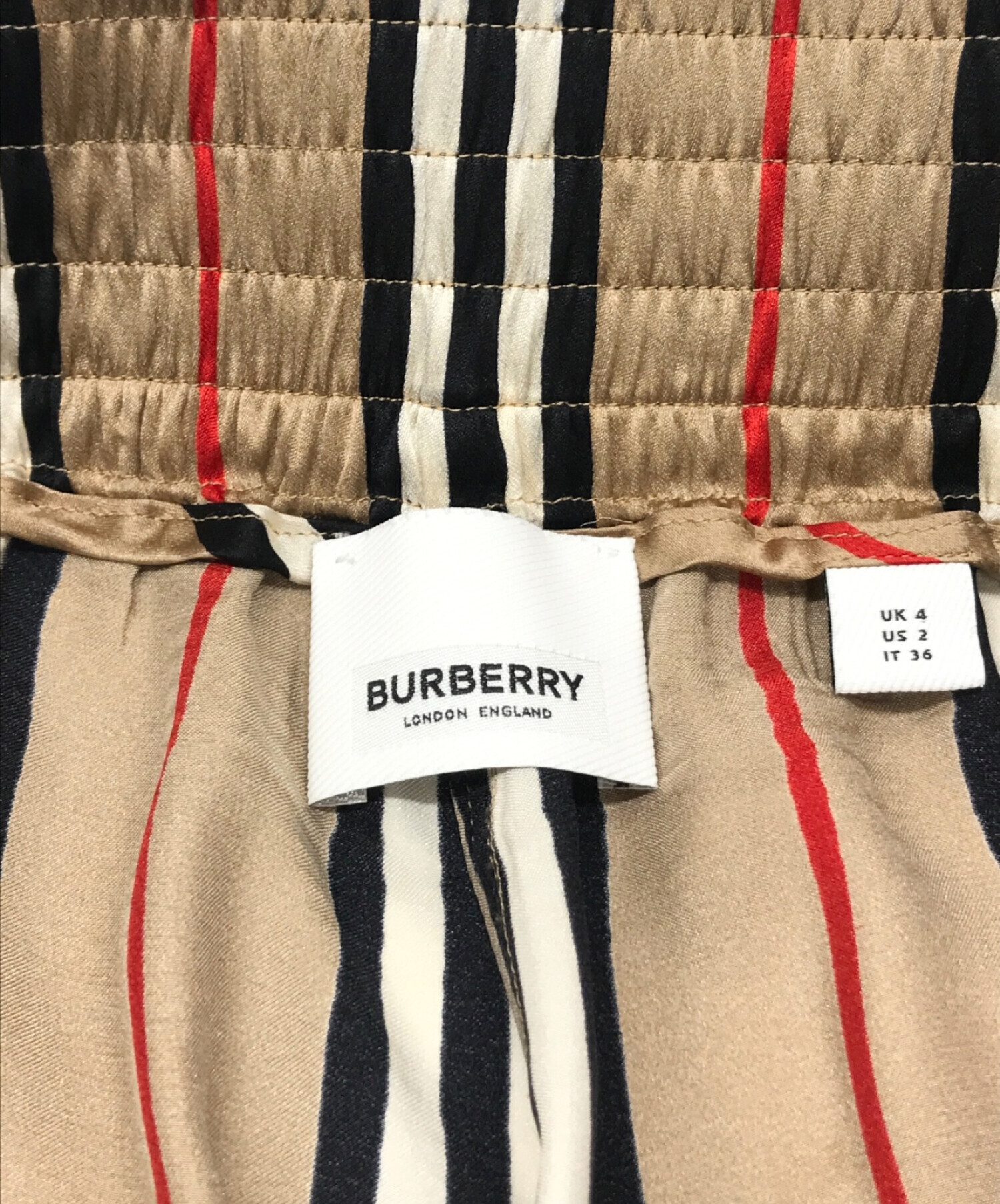 中古・古着通販】BURBERRY (バーバリー) ストライプショートパンツ ベージュ サイズ:34｜ブランド・古着通販 トレファク公式【TREFAC  FASHION】スマホサイト