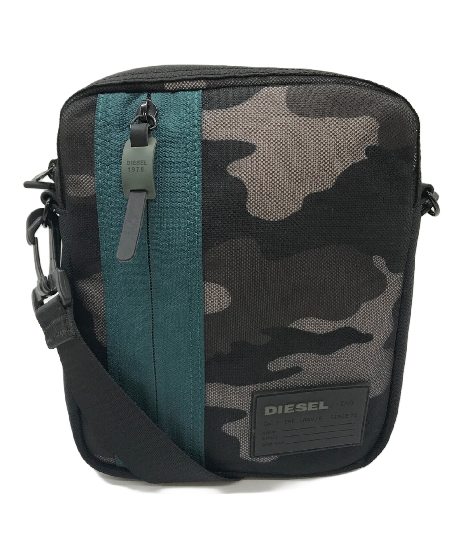 diesel オファー 柄バッグ中古