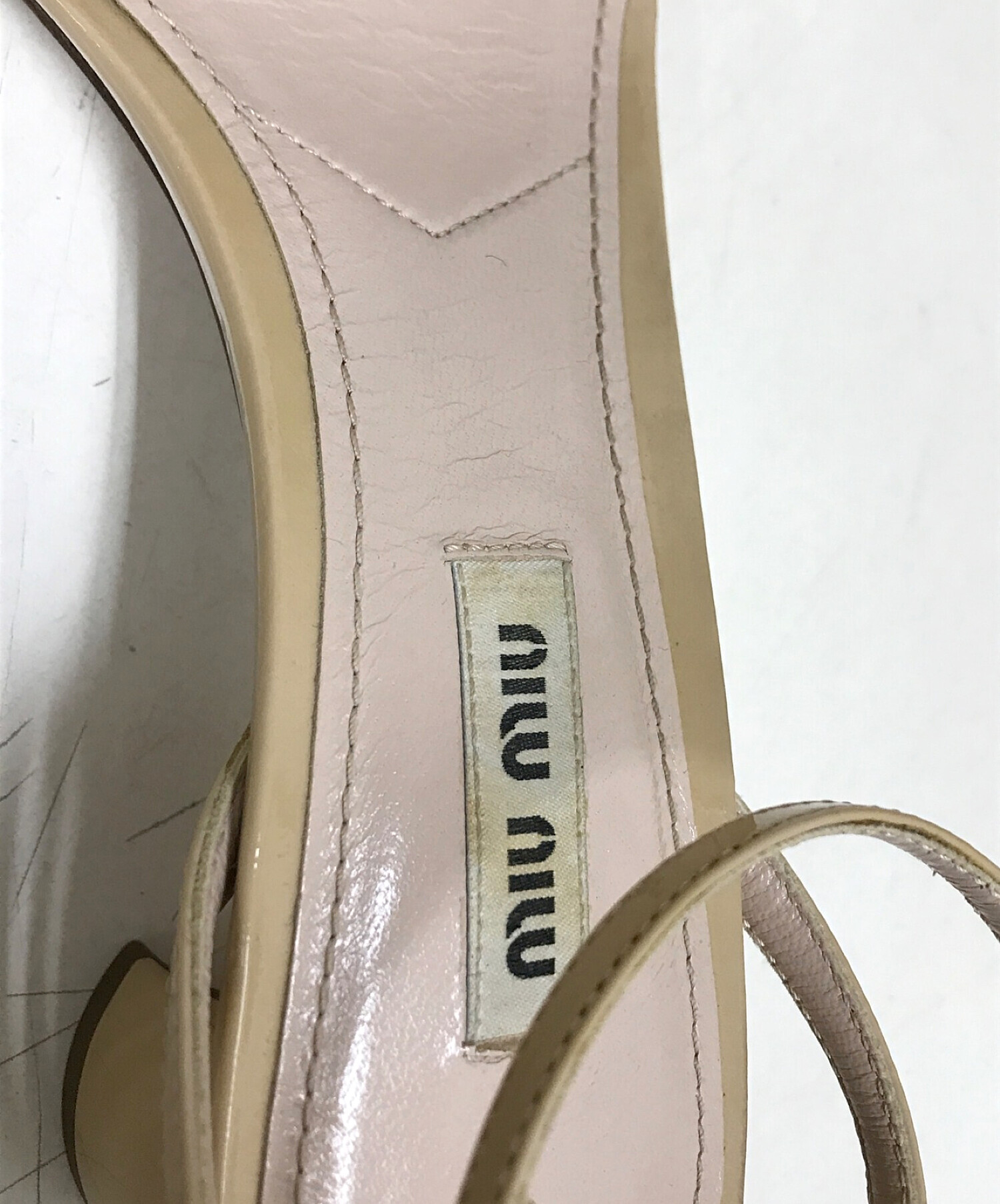 中古・古着通販】MIU MIU (ミュウミュウ) エナメルリボンサンダル