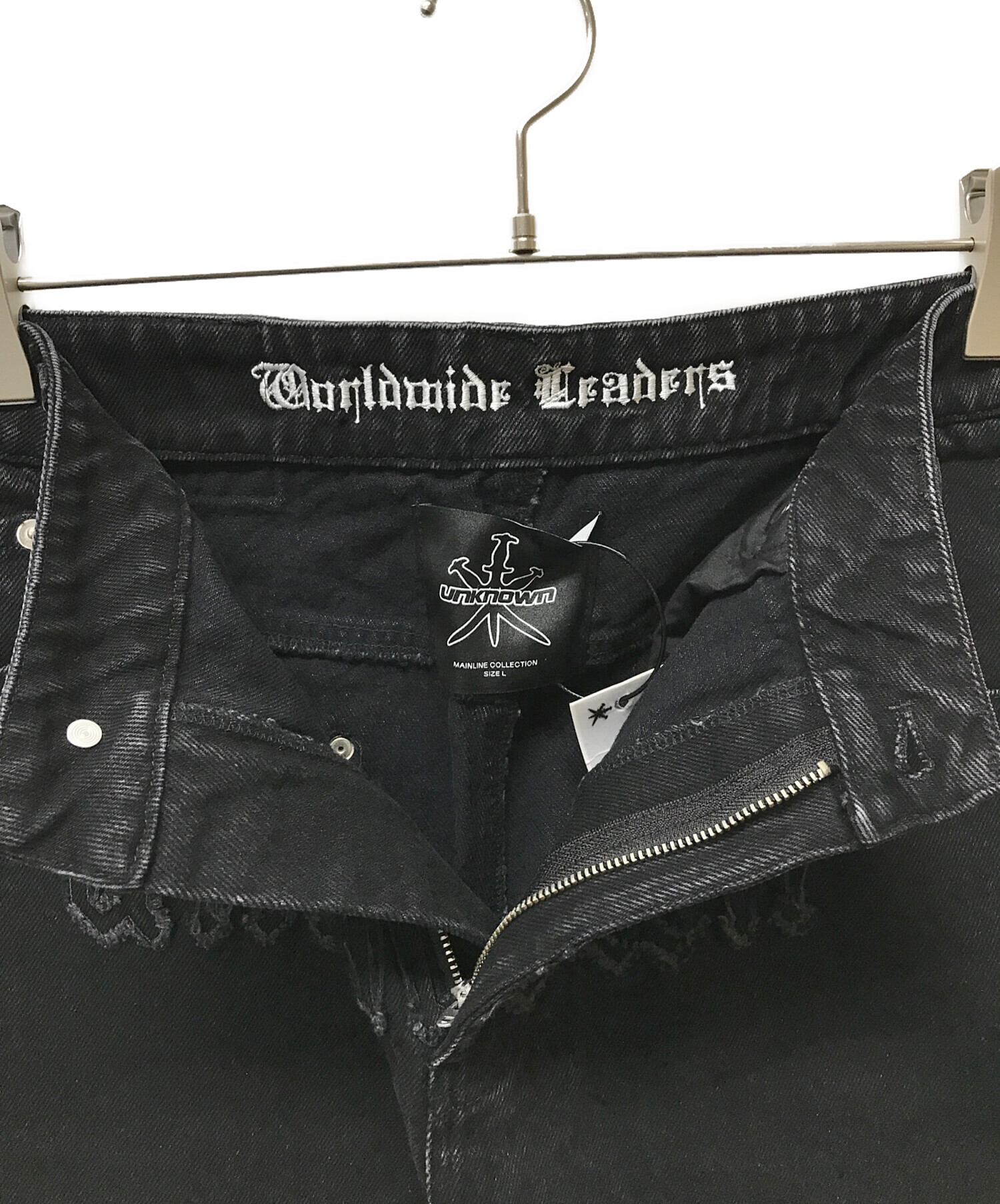 中古・古着通販】UNKNOWNLONDON (アンノウンロンドン) DARK GREY WASHED ANGEL GRAPHIC DENIM ブラック  サイズ:Ｌ｜ブランド・古着通販 トレファク公式【TREFAC FASHION】スマホサイト