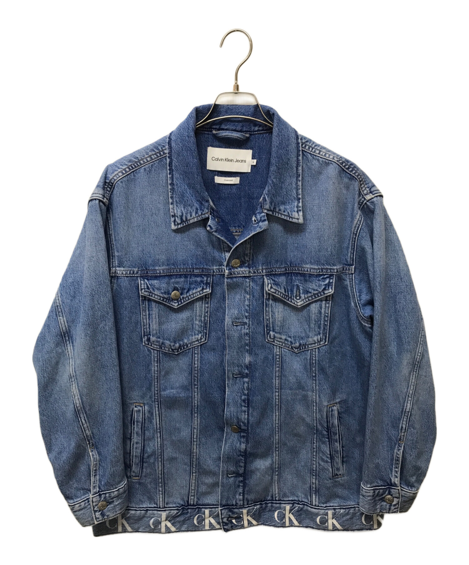 中古・古着通販】Calvin Klein Jeans (カルバンクラインジーンズ) 裾ロゴオーバーサイズデニムジャケット インディゴ サイズ:SIZE  M｜ブランド・古着通販 トレファク公式【TREFAC FASHION】スマホサイト