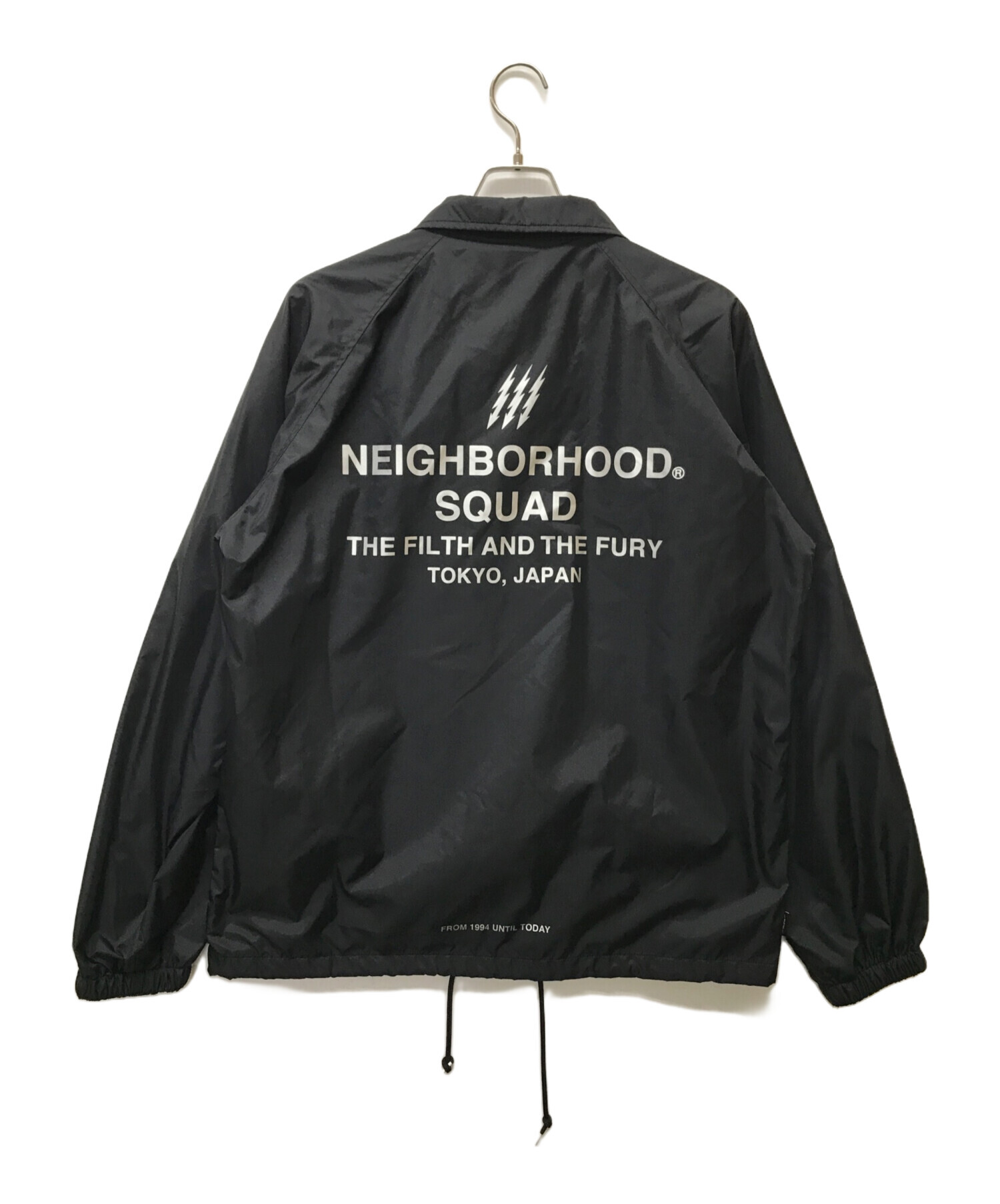 NEIGHBORHOOD (ネイバーフッド) SQUAD ロゴプリントコーチジャケット ブラック サイズ:SIZE L