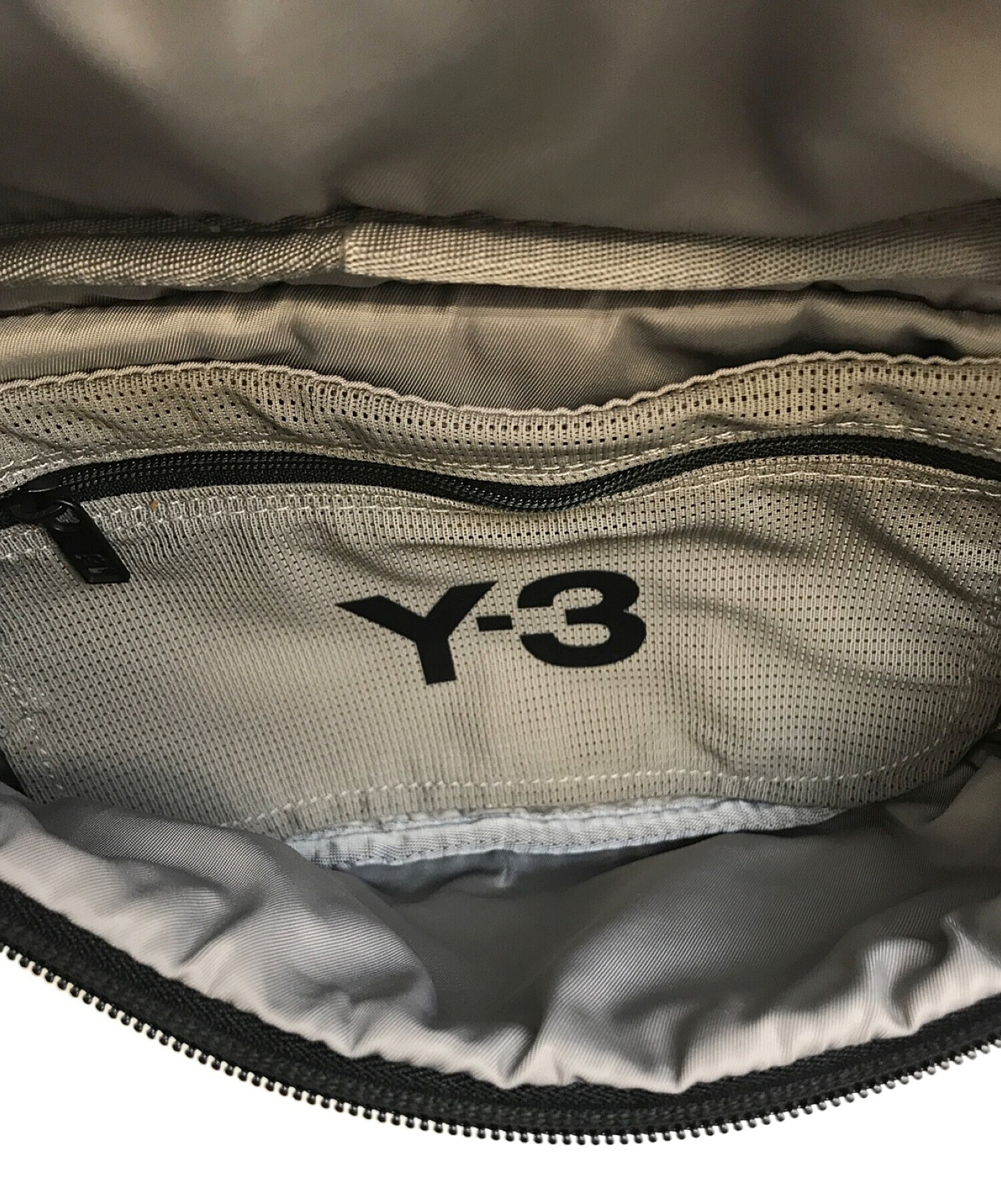 Y-3 (ワイスリー) WAISTBAG　ウェストバッグ　ロゴパッチ　ボディーバッグ グレー