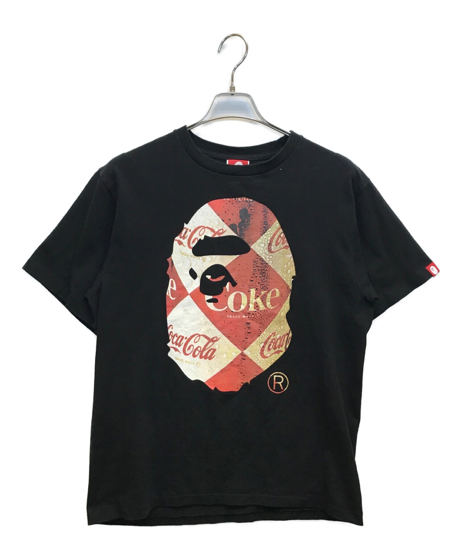 A BATHING APE (ア ベイシング エイプ) COCA-COLA (コカ・コーラ) コラボ猿コカコーラプリントTシャツ ブラック サイズ:L